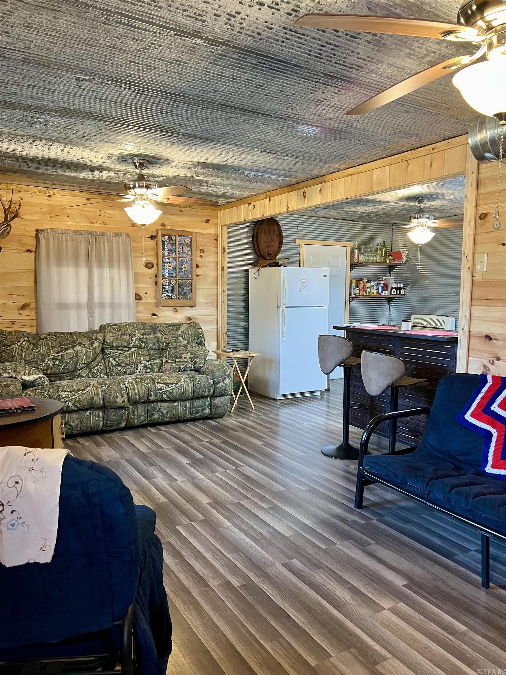 104  Landing  West Point, AR