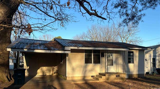 703 S Pine  Bald Knob, AR