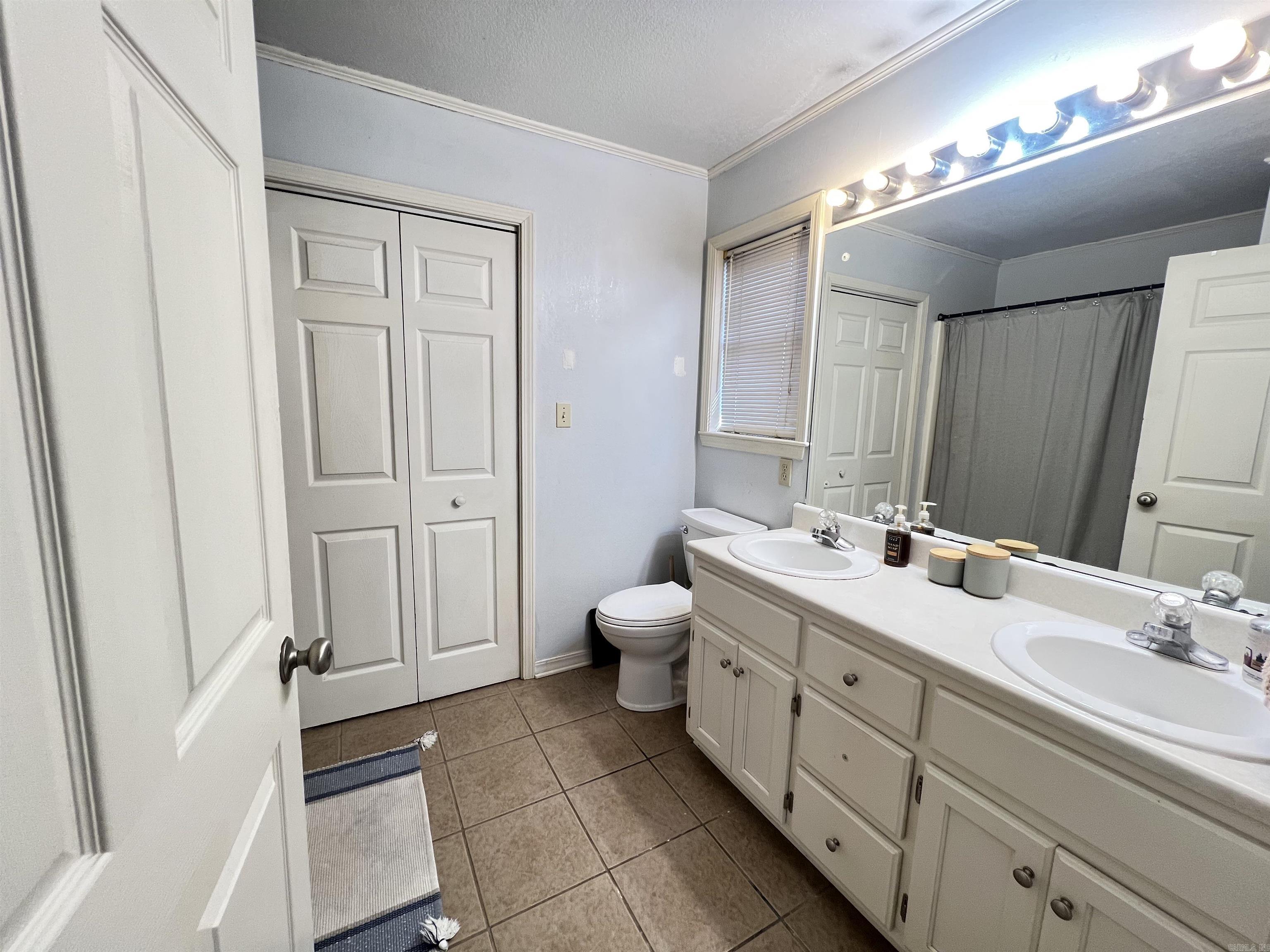 1212  Rehoboth  Searcy, AR