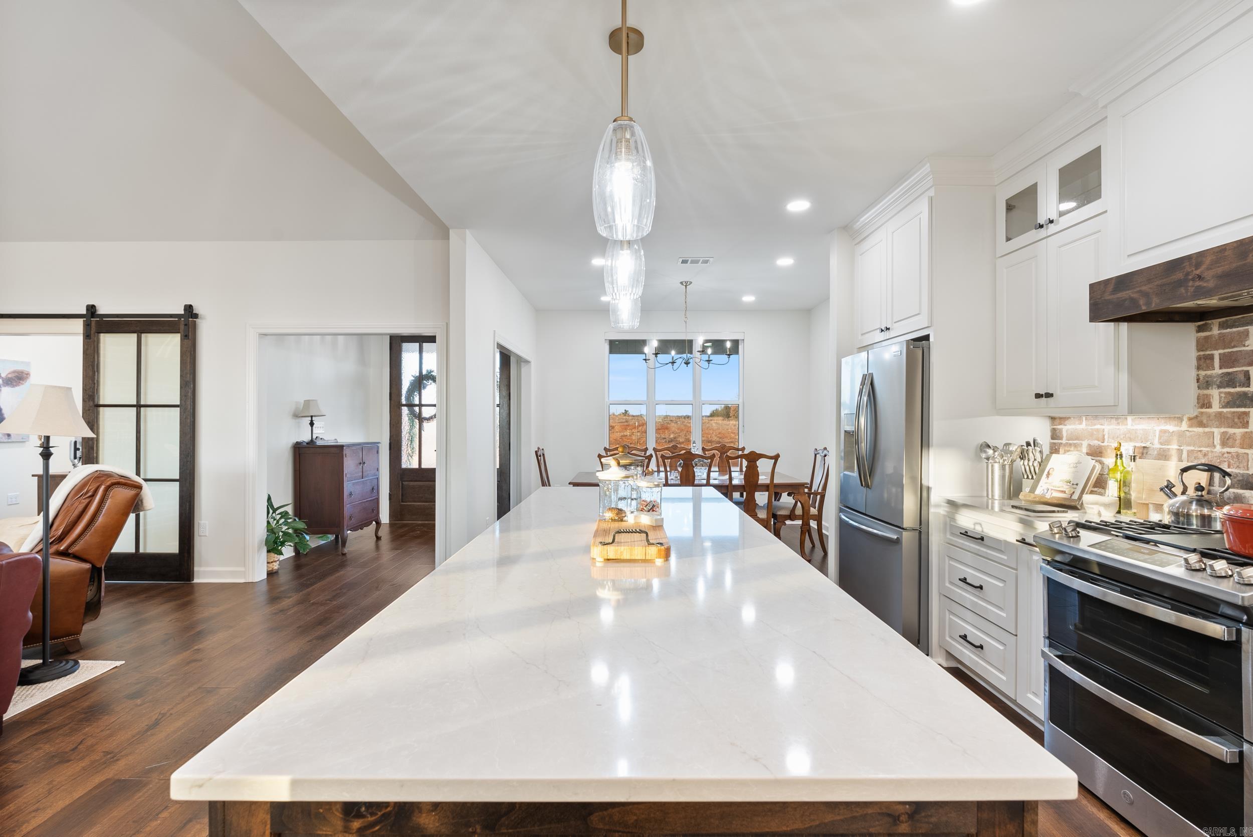 841 Blackjack Mountain Rd Romance, AR 72136