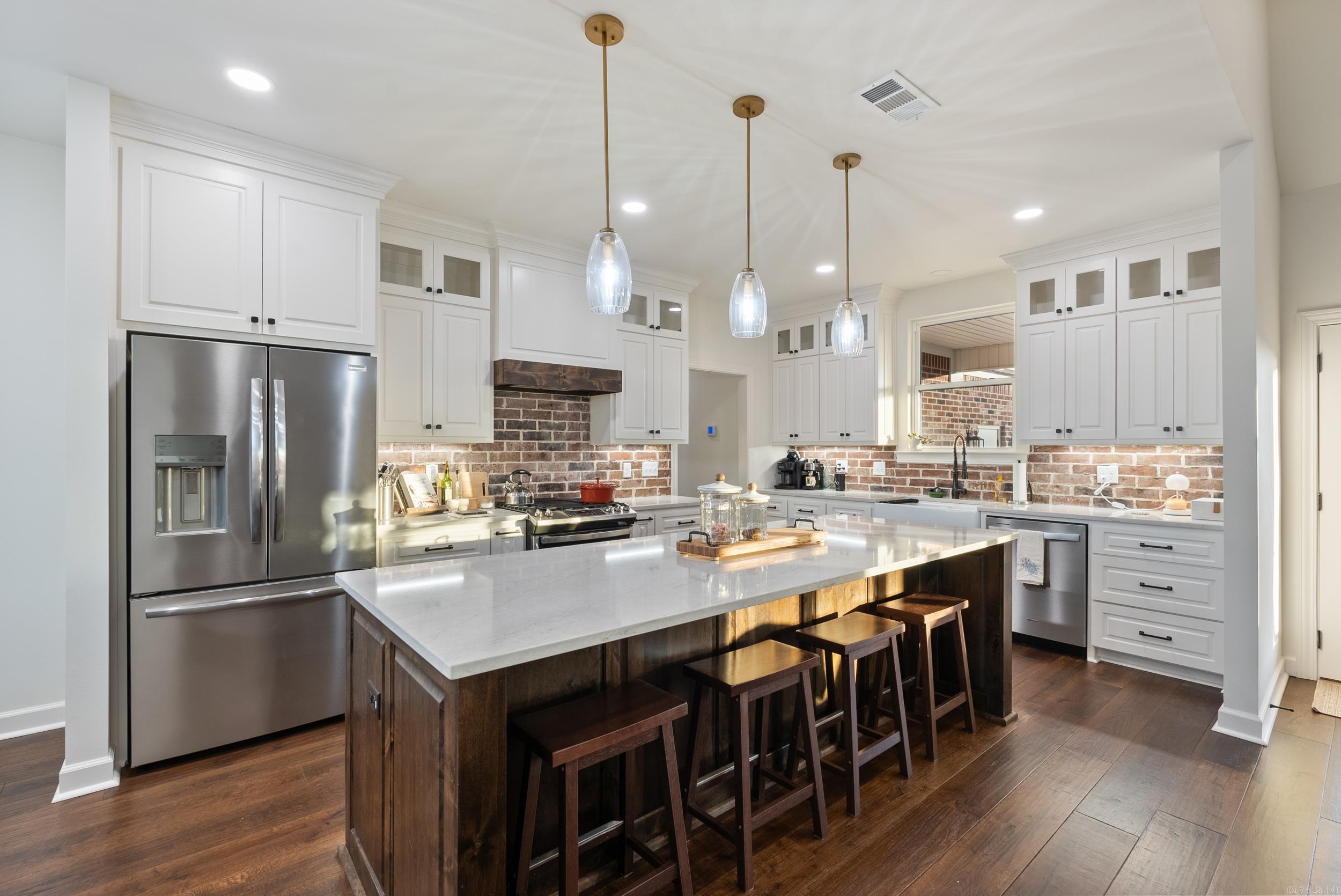 841 Blackjack Mountain Rd Romance, AR 72136