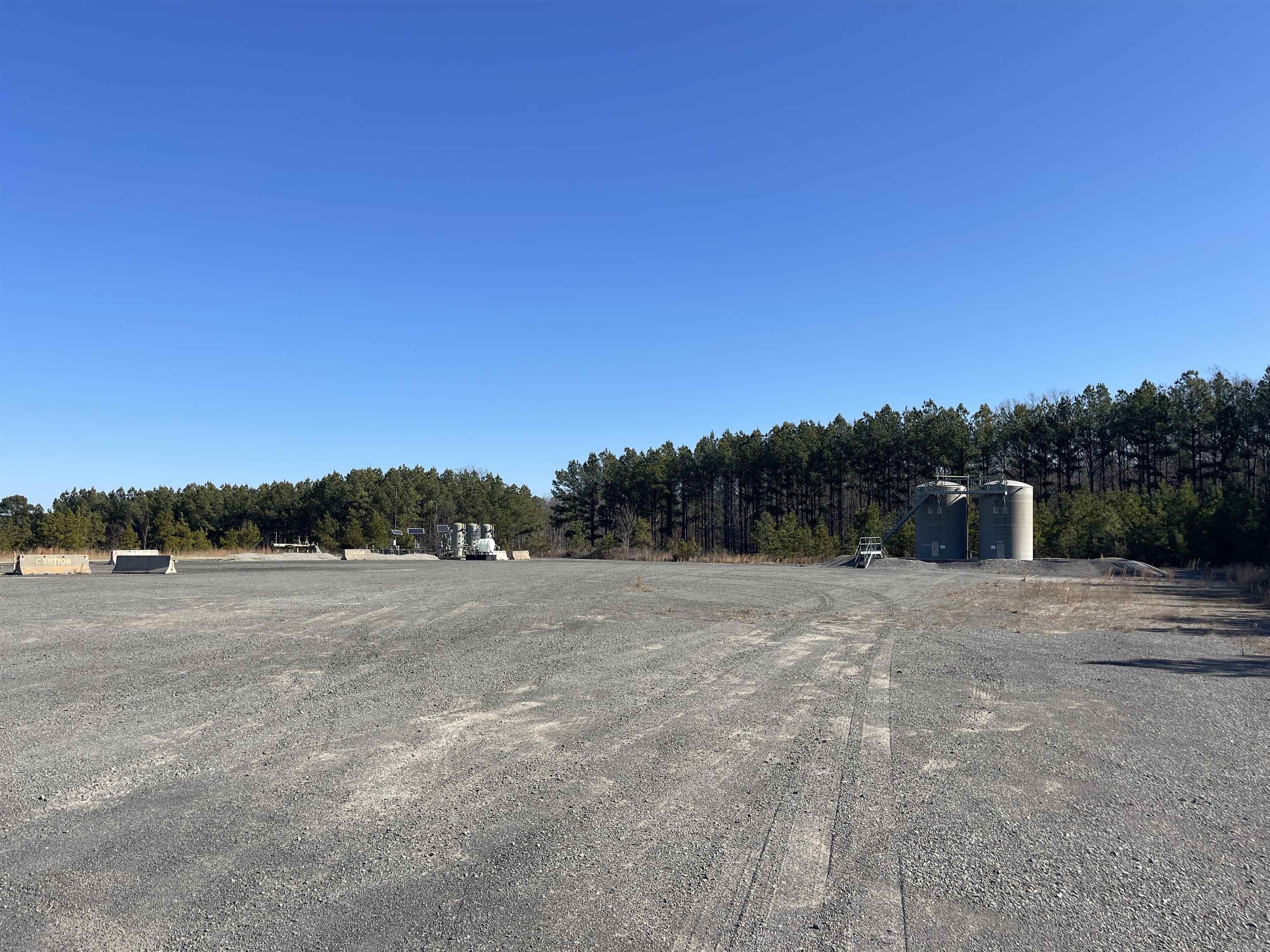 39 Crossroads E Quitman, AR 72131
