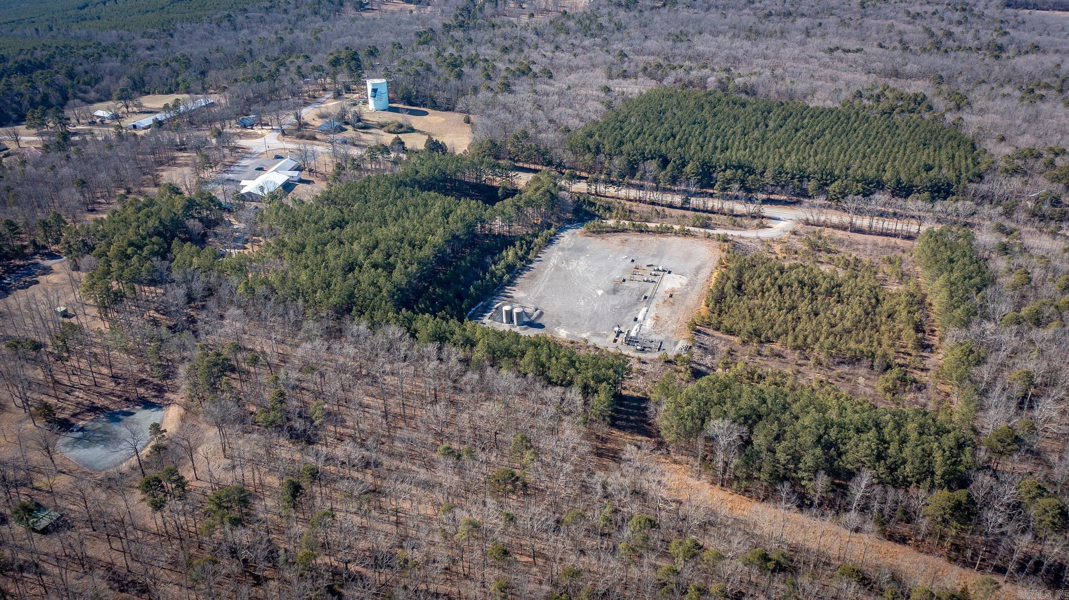 39 Crossroads E Quitman, AR 72131