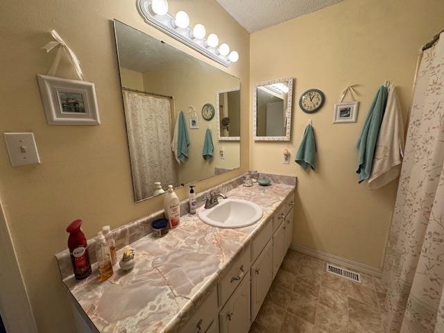 2703 South Shore Drive Horseshoe Bend, AR 72512