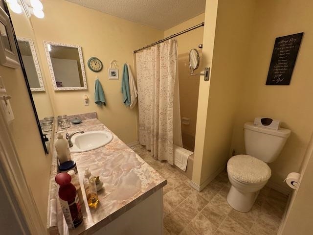 2703 South Shore Drive Horseshoe Bend, AR 72512