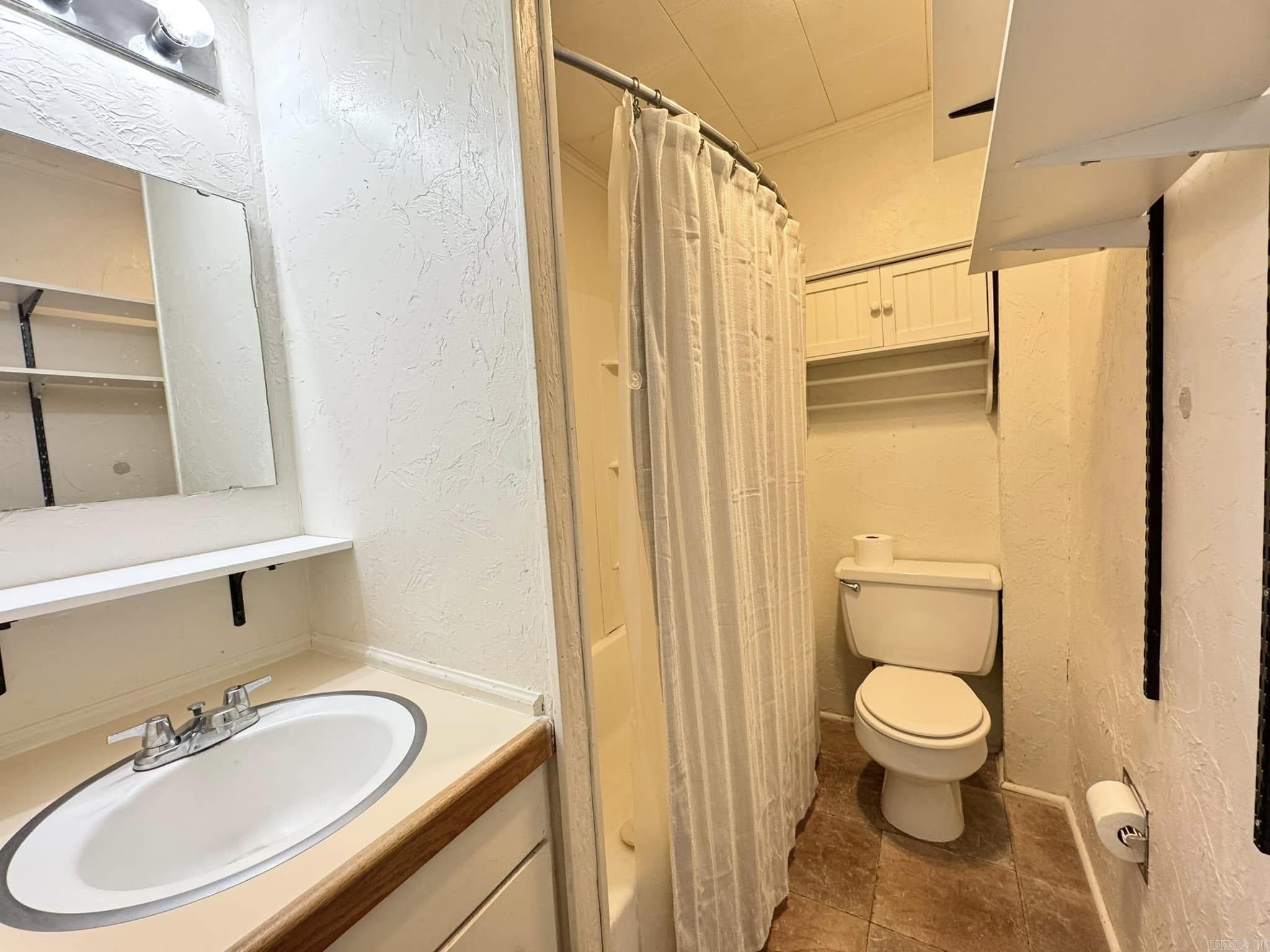 215  Service Street  Mountain View, AR