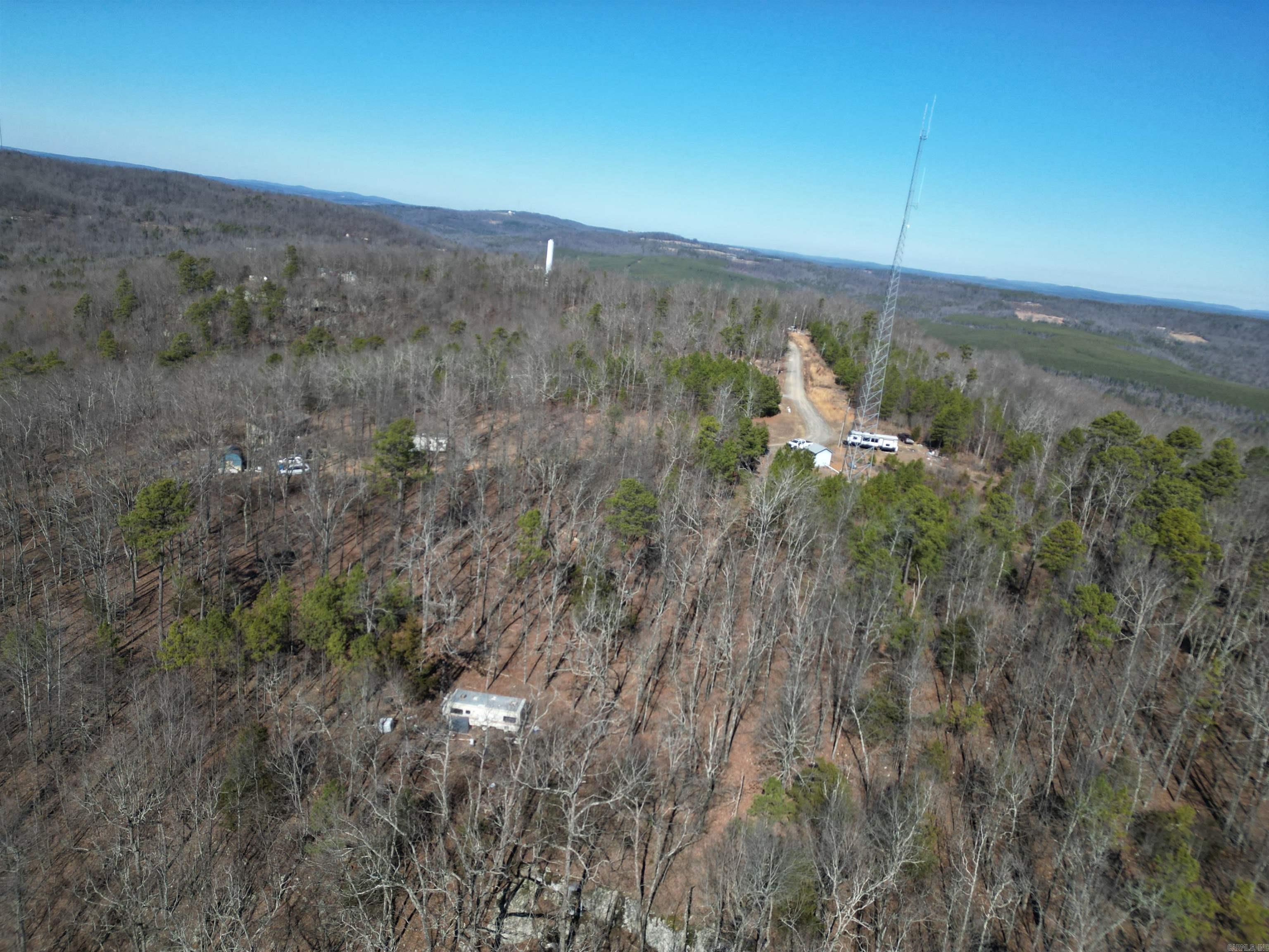 716  Eagle View  Clinton, AR