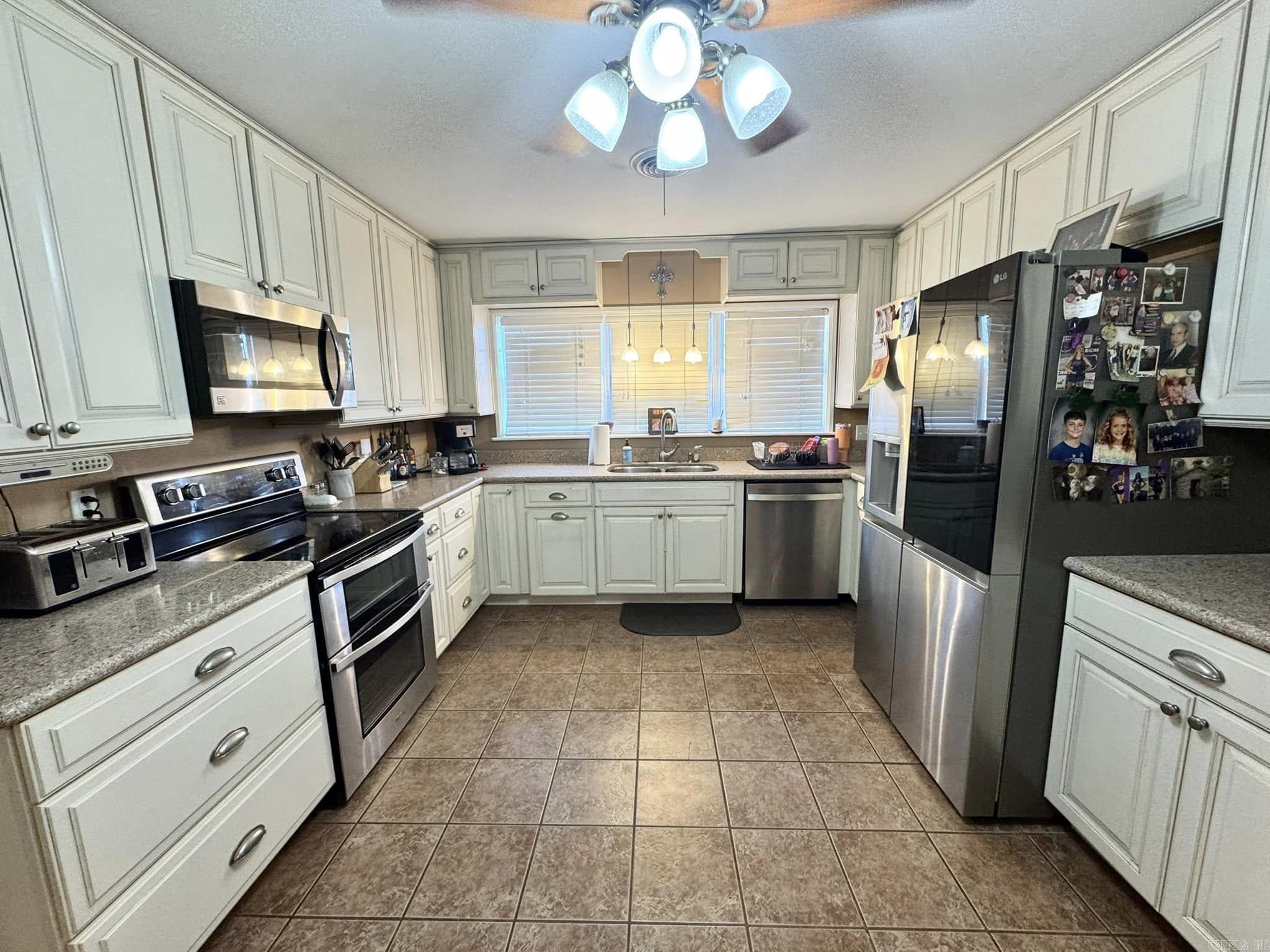 211  Service Street  Mountain View, AR