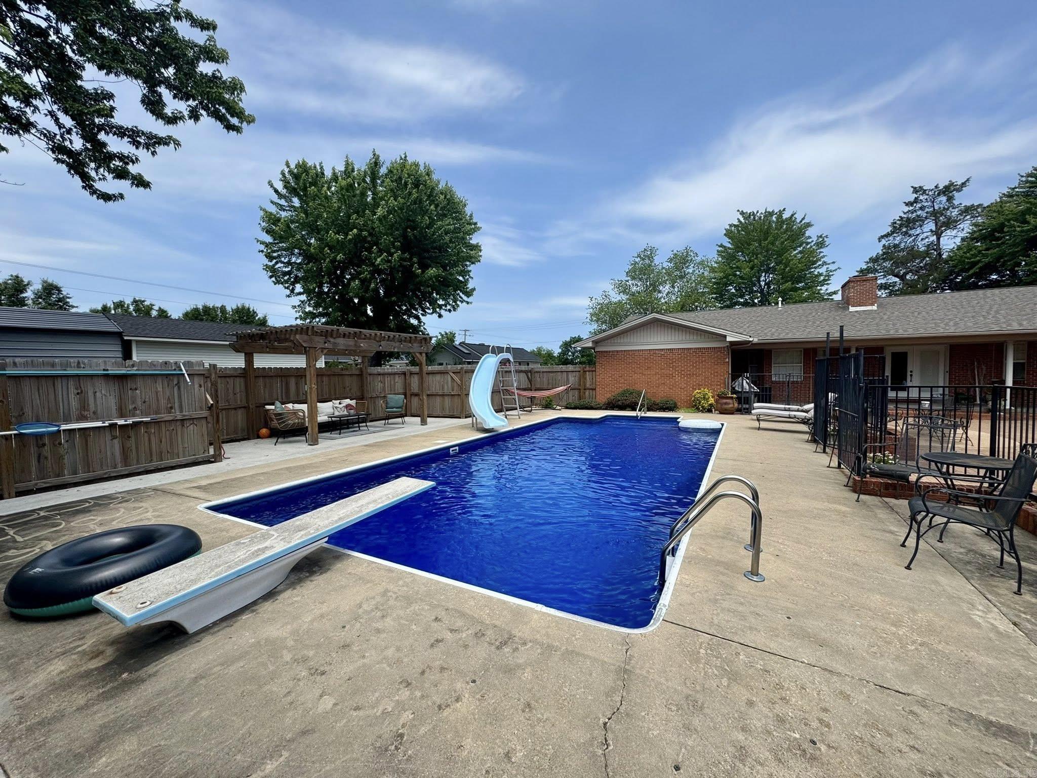 211  Service Street  Mountain View, AR