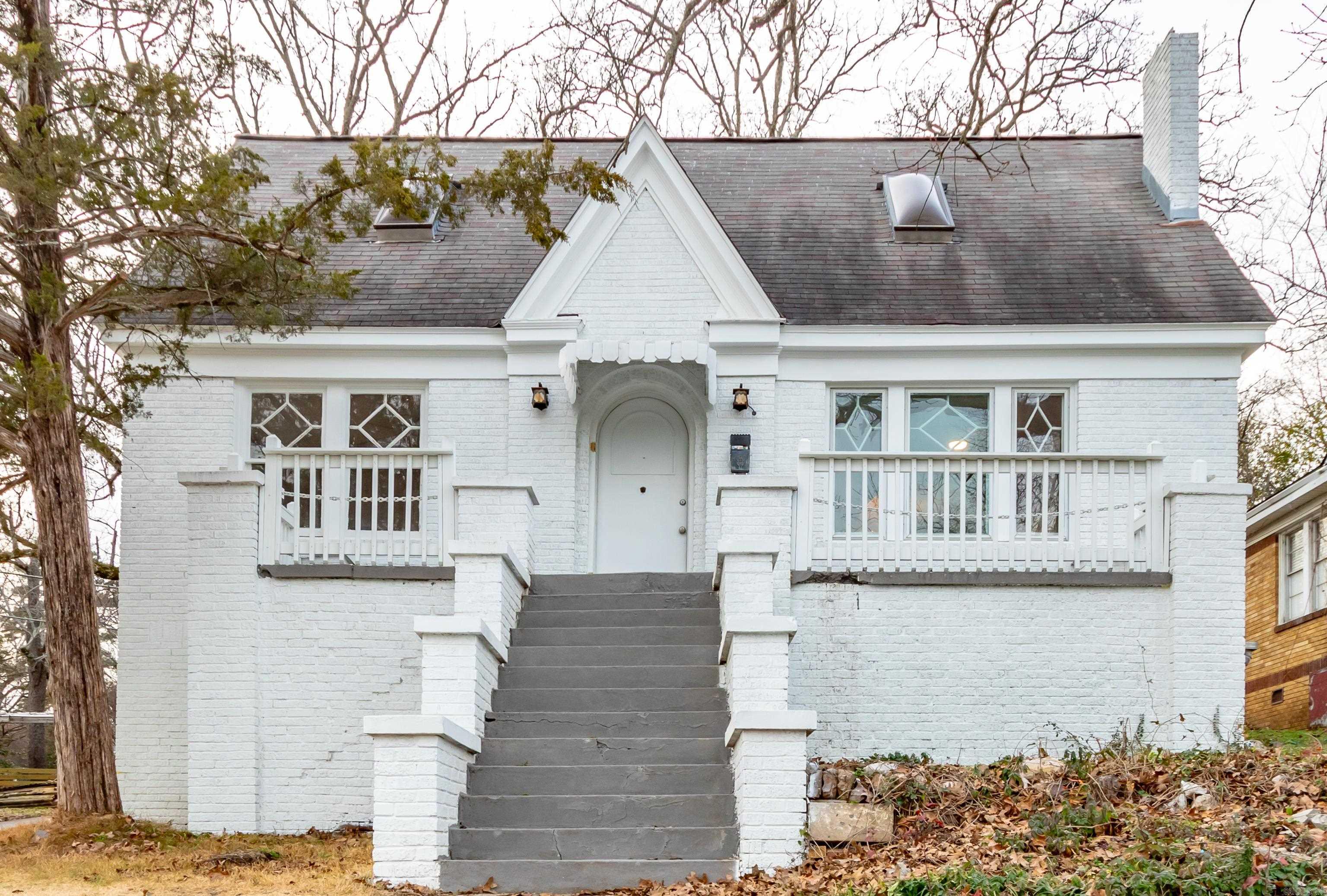 300 N Schiller  Little Rock, AR