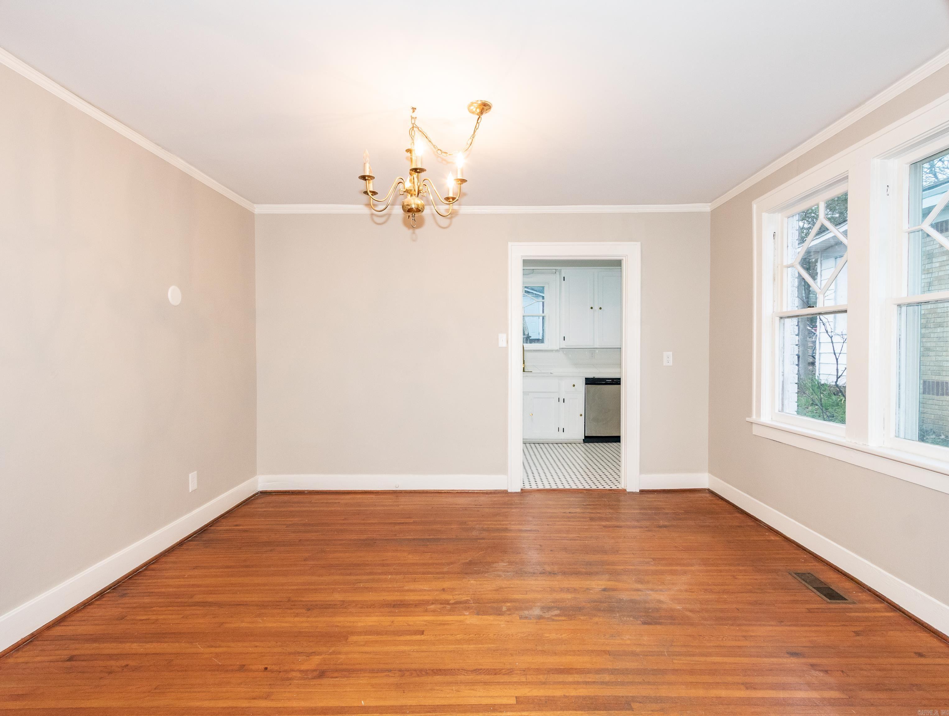 300 N Schiller  Little Rock, AR