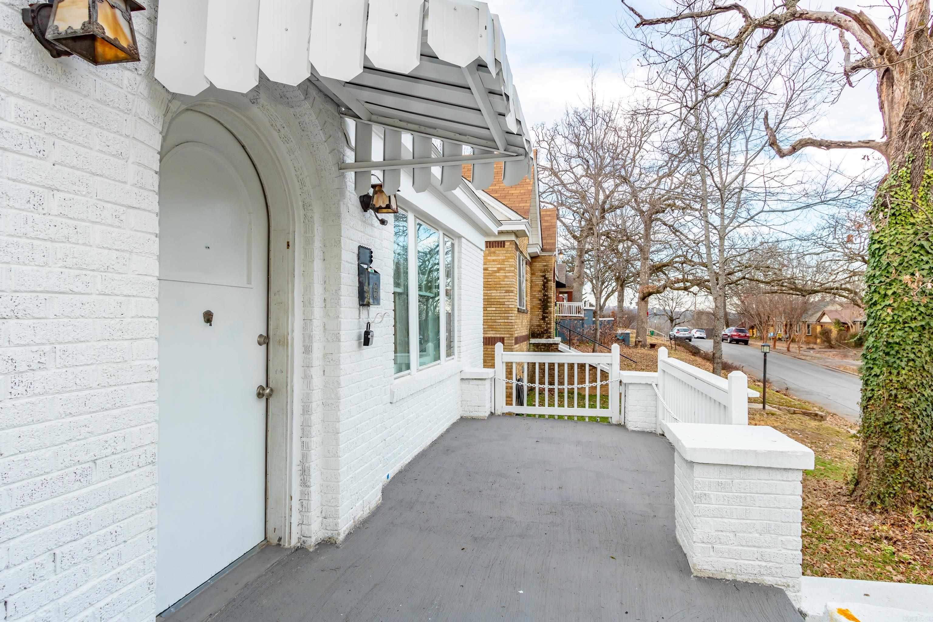 300 N Schiller  Little Rock, AR