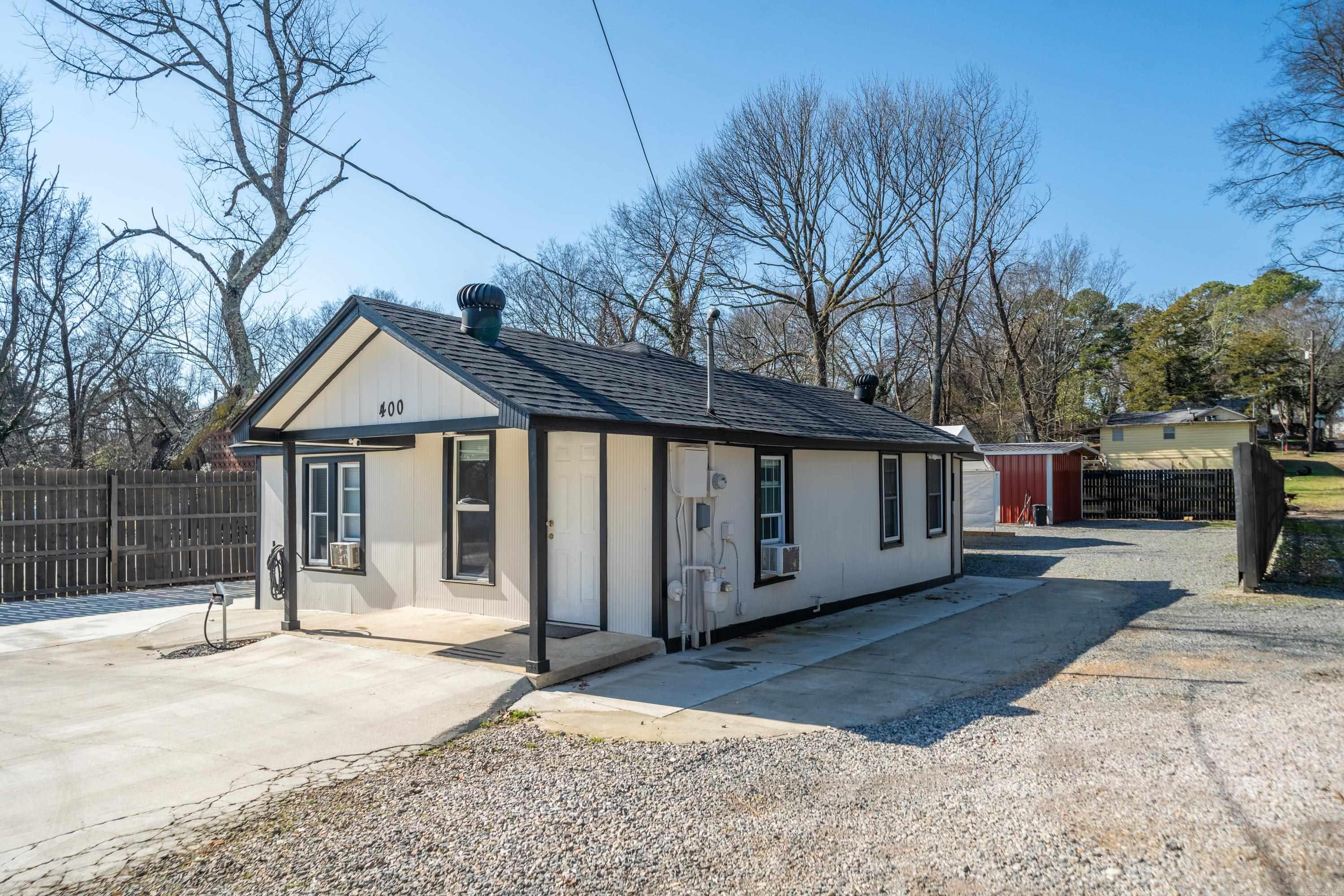 400  Wynn  Hot Springs, AR