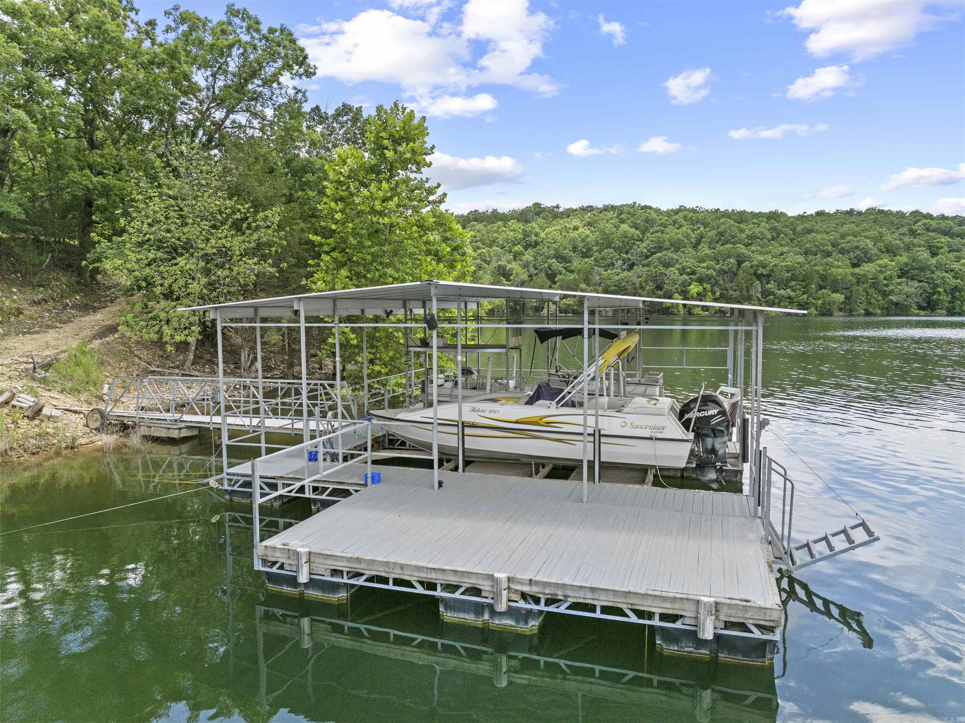 331 Margaritaville Lane Yellville, AR 72687