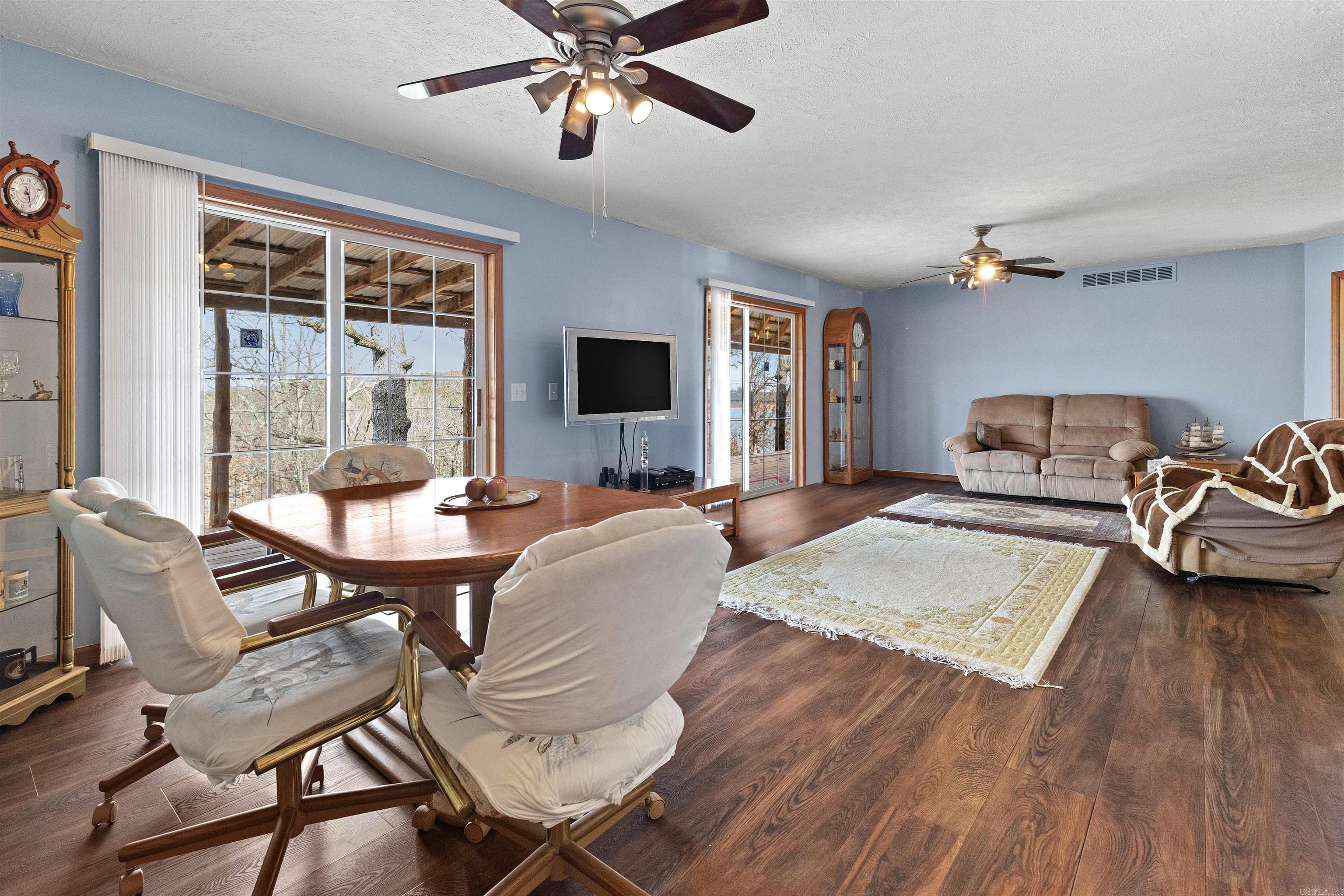 331 Margaritaville Lane Yellville, AR 72687