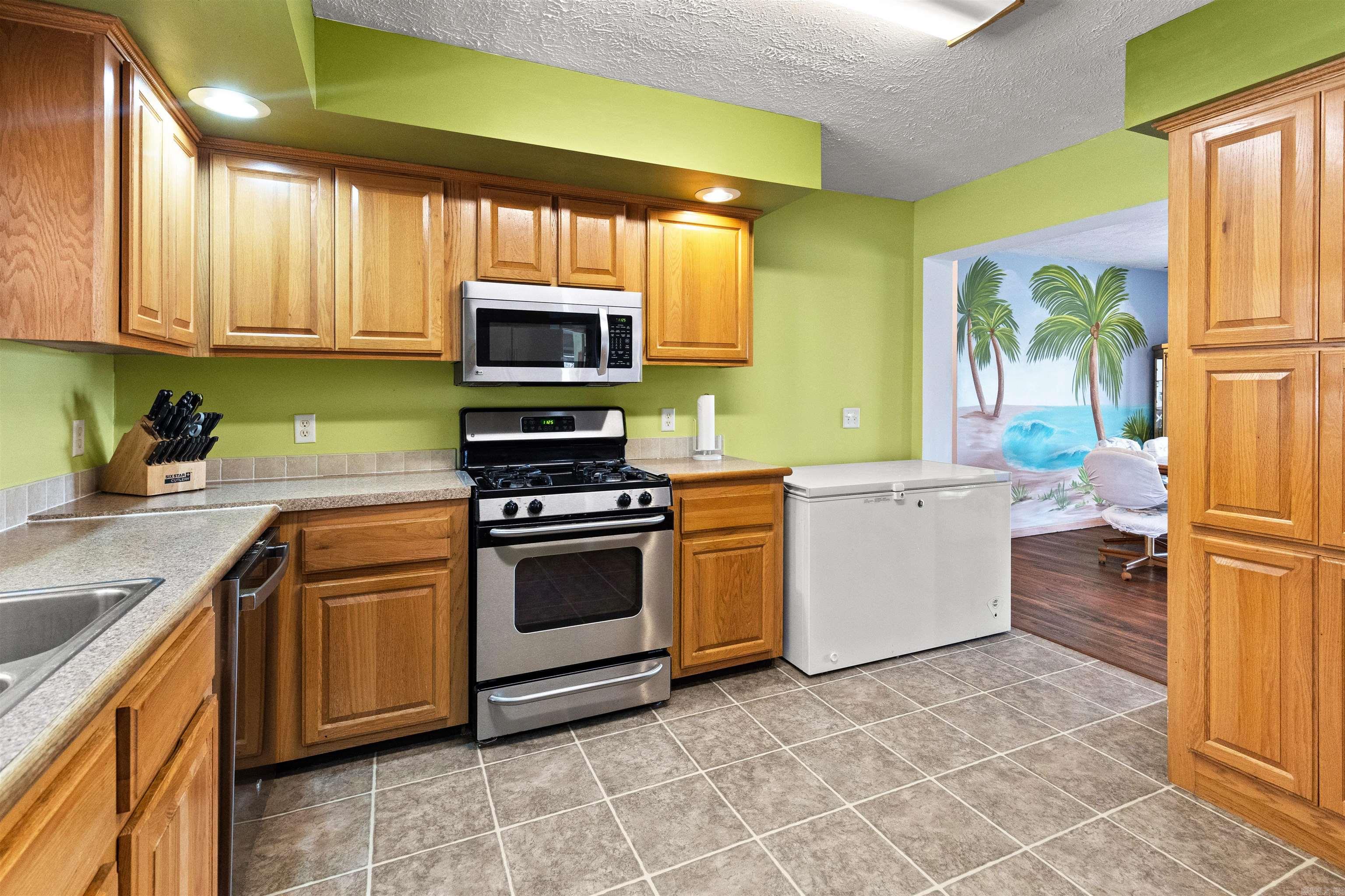 331  Margaritaville  Yellville, AR
