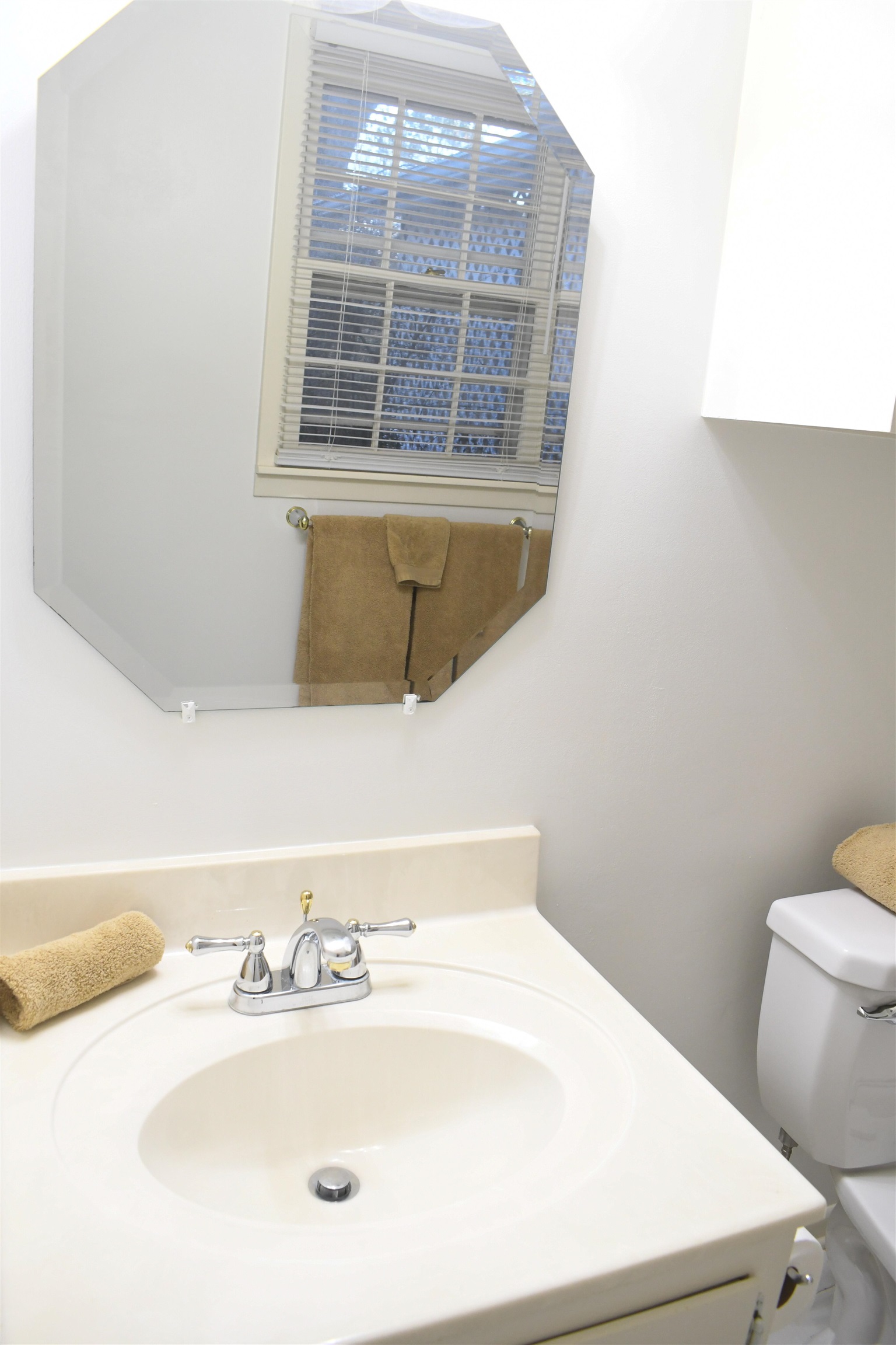 2205 Shoshoni Jonesboro, AR 72401-0000