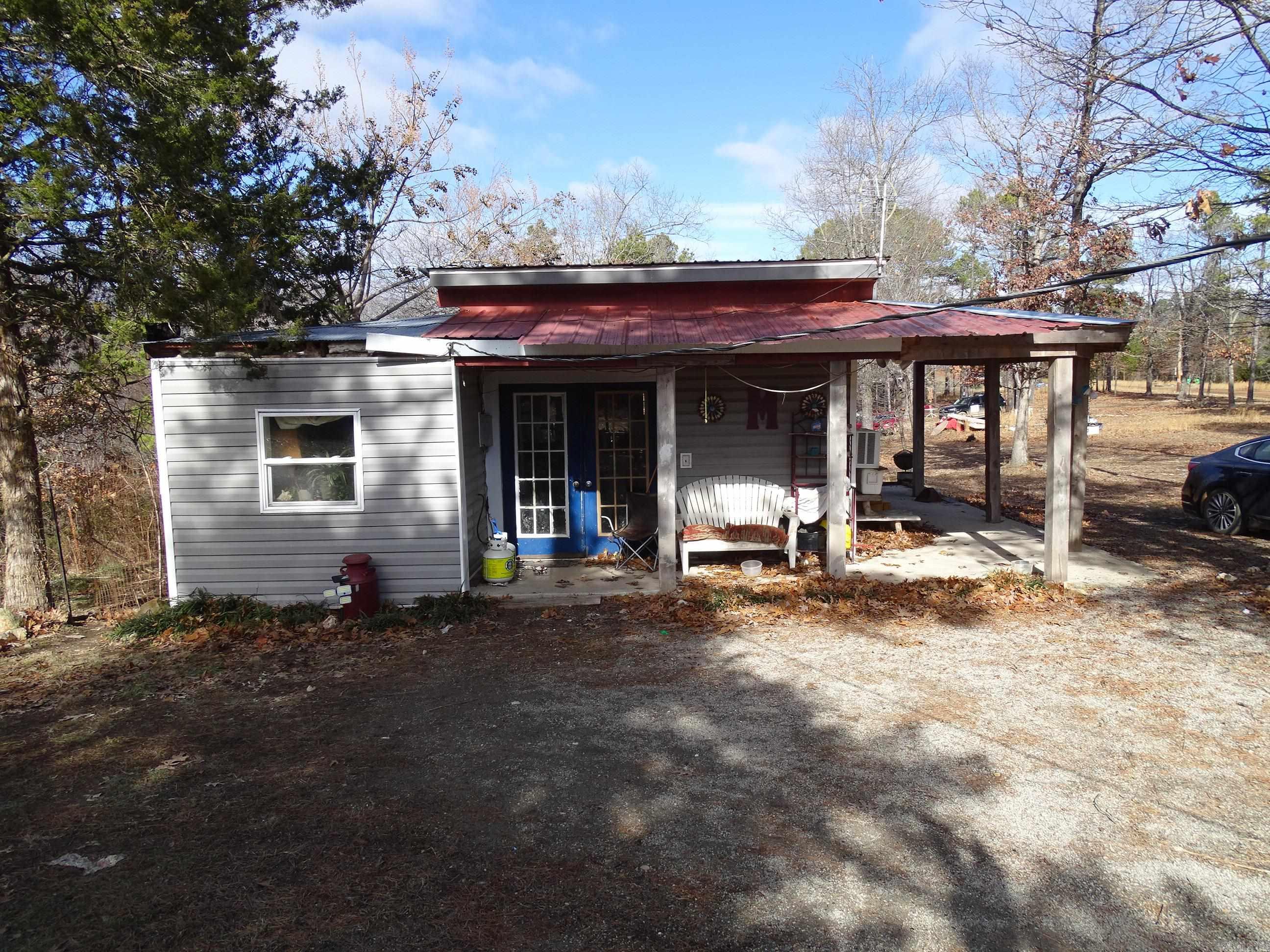 1163  Fee Hollow  Yellville, AR