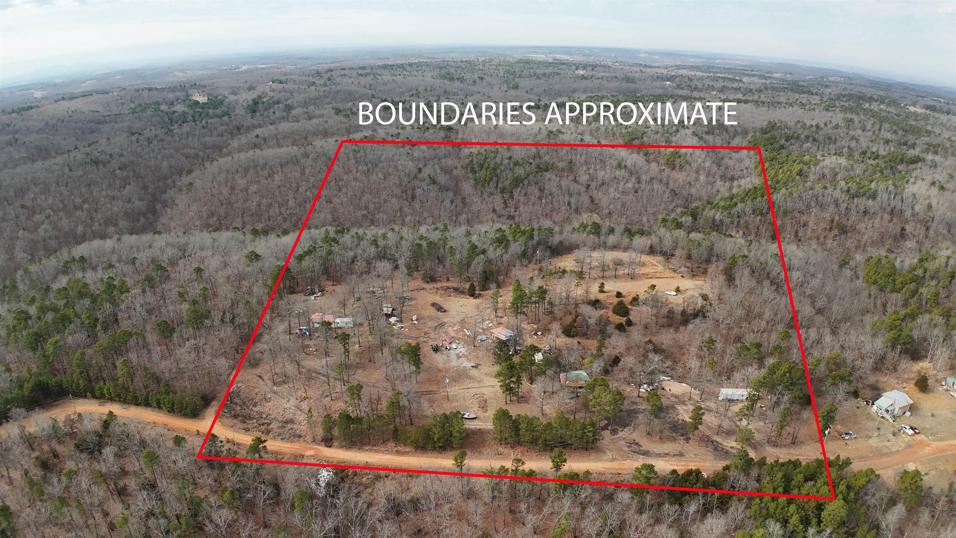 1163  Fee Hollow  Yellville, AR
