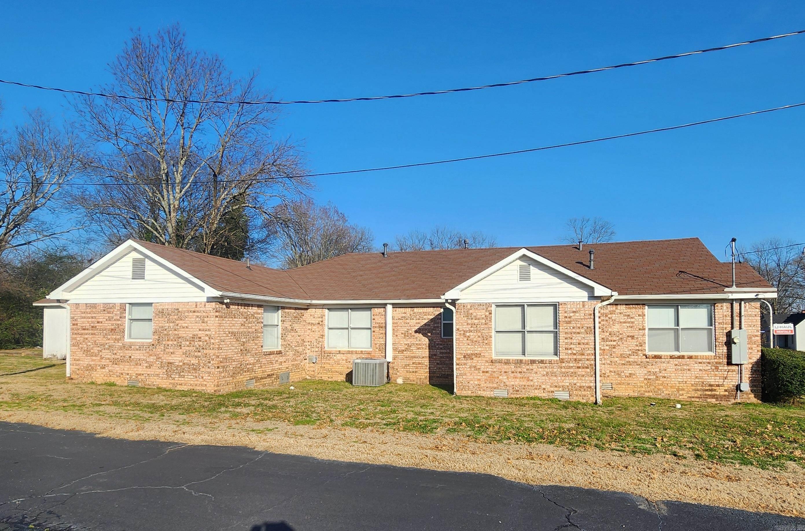 506 W Pleasure  Searcy, AR