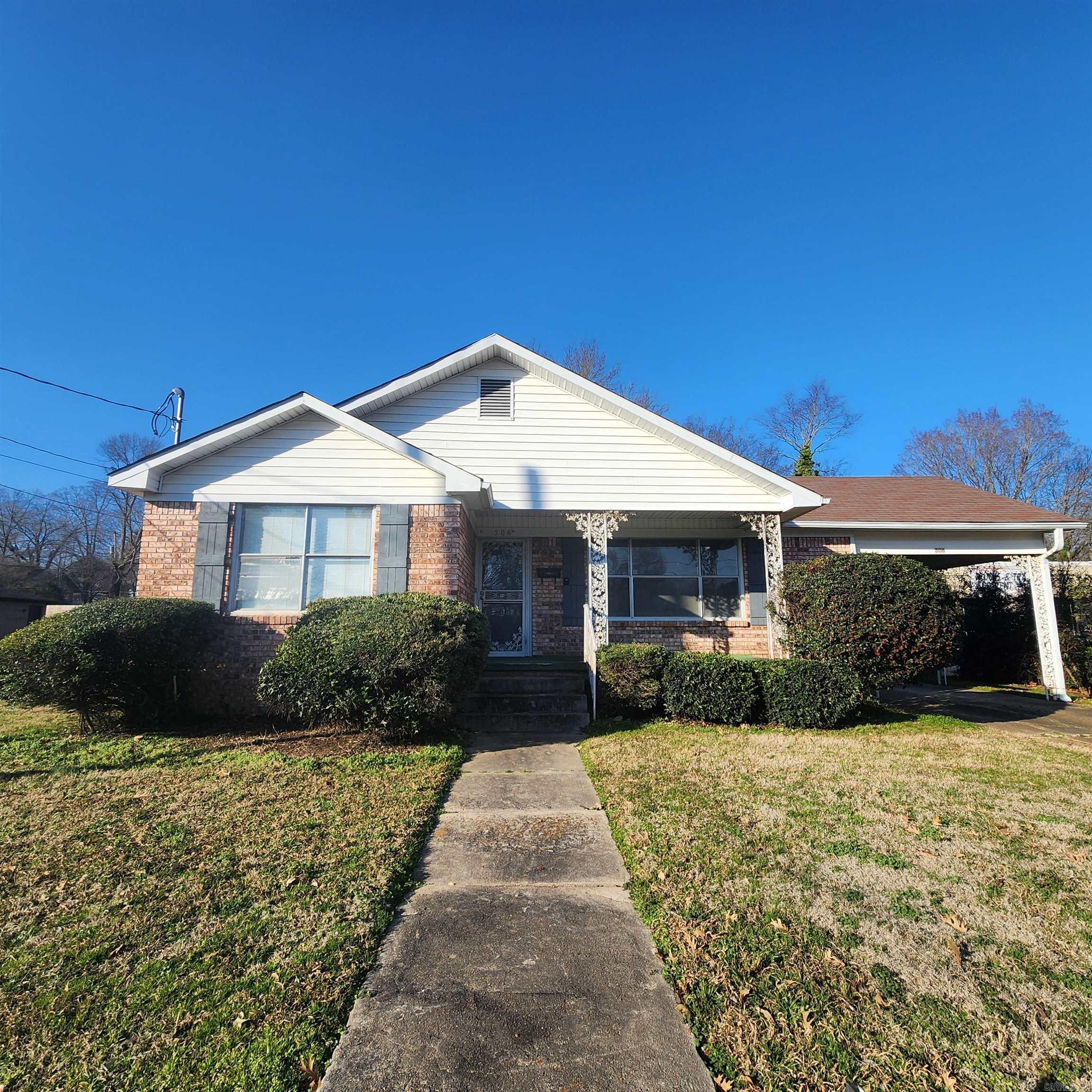 506 W Pleasure  Searcy, AR