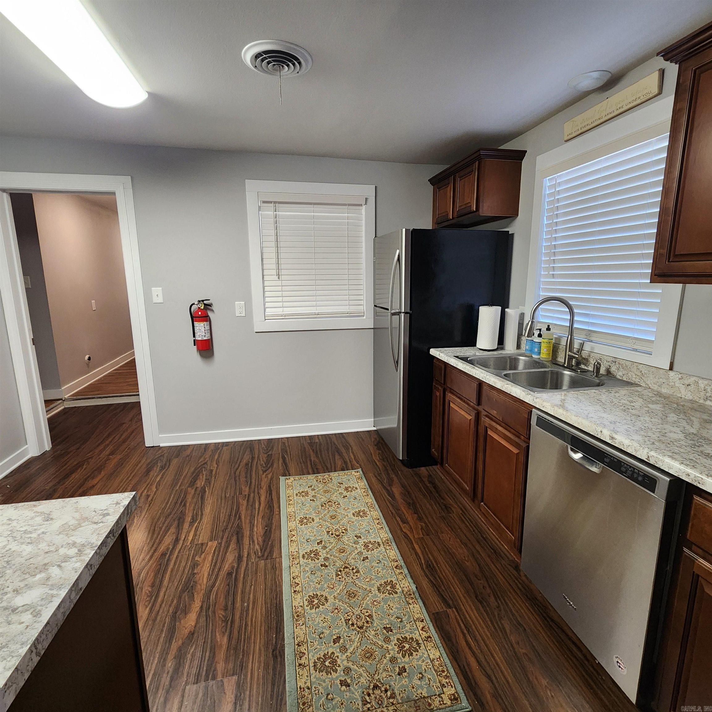 506 W Pleasure  Searcy, AR