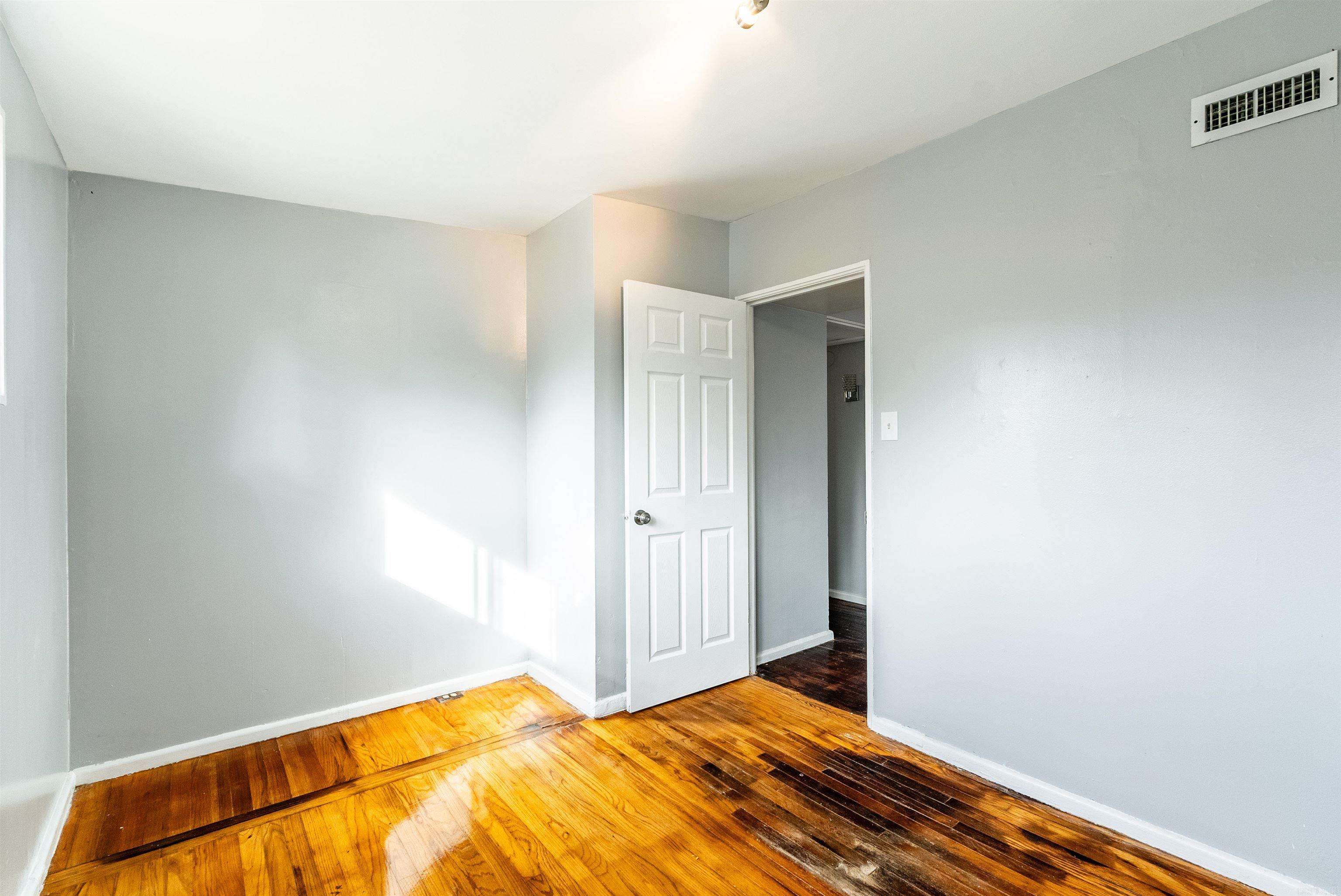 64 S Meadowcliff  Little Rock, AR