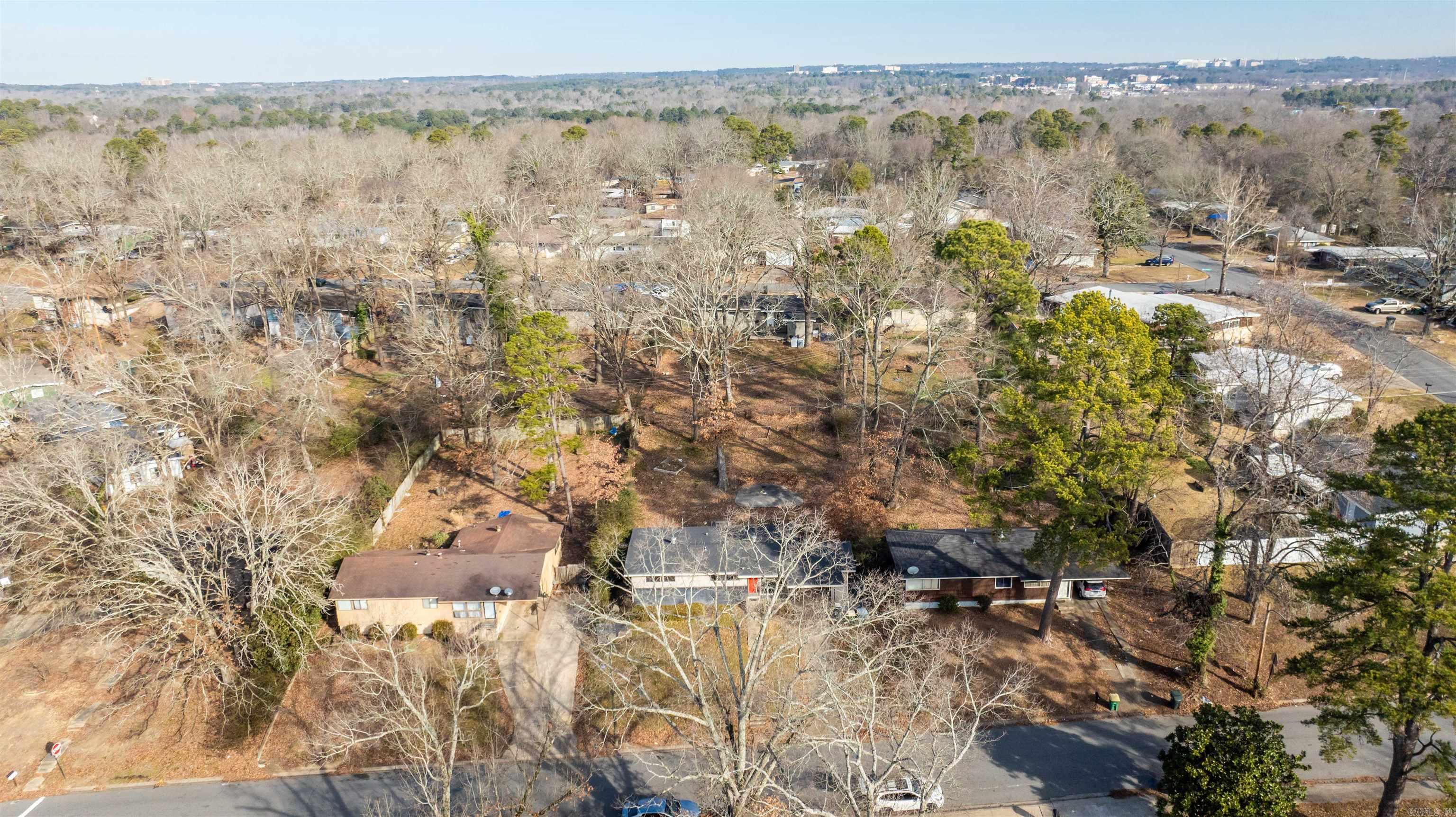 64 S Meadowcliff  Little Rock, AR