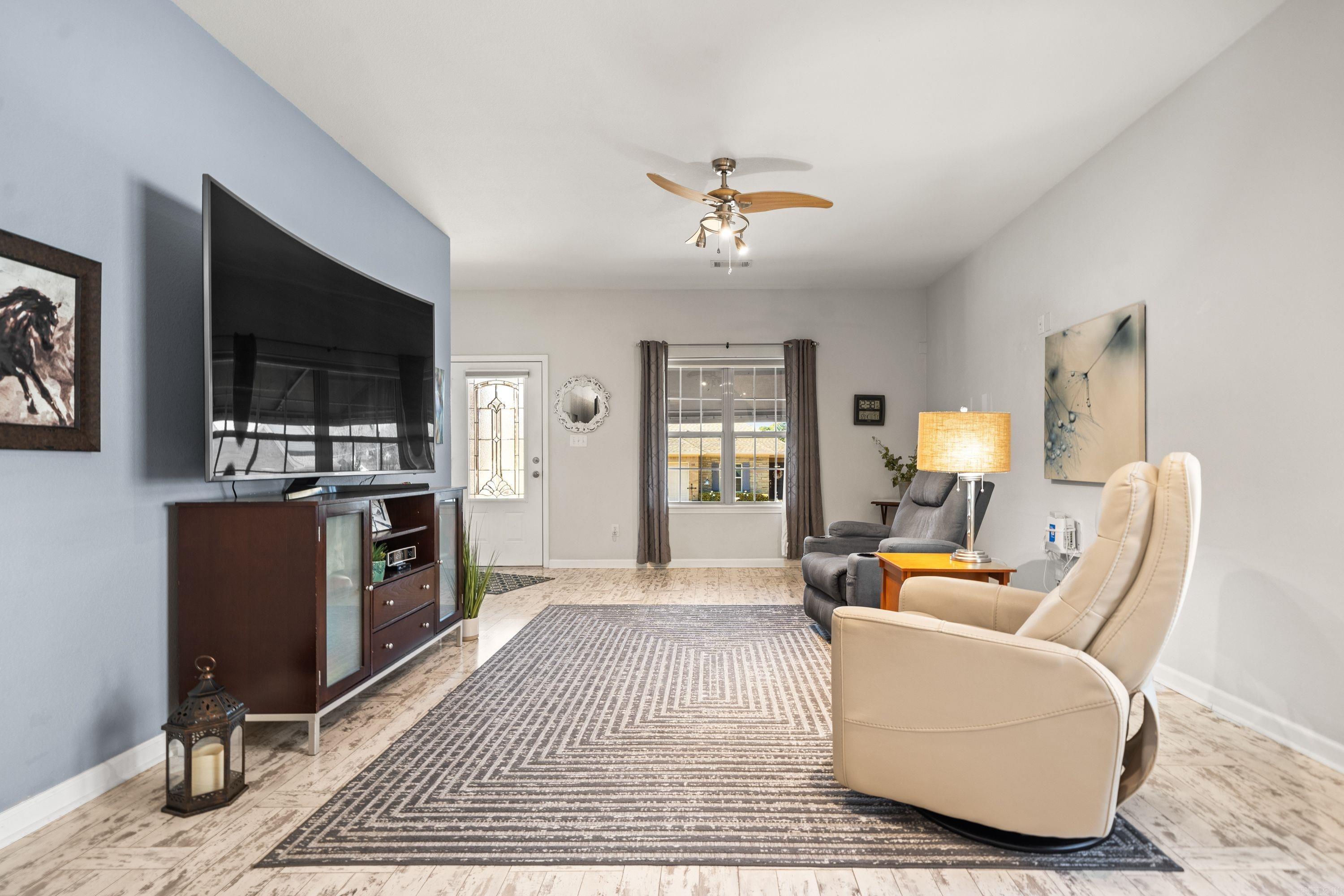 109  Lily  Hot Springs, AR