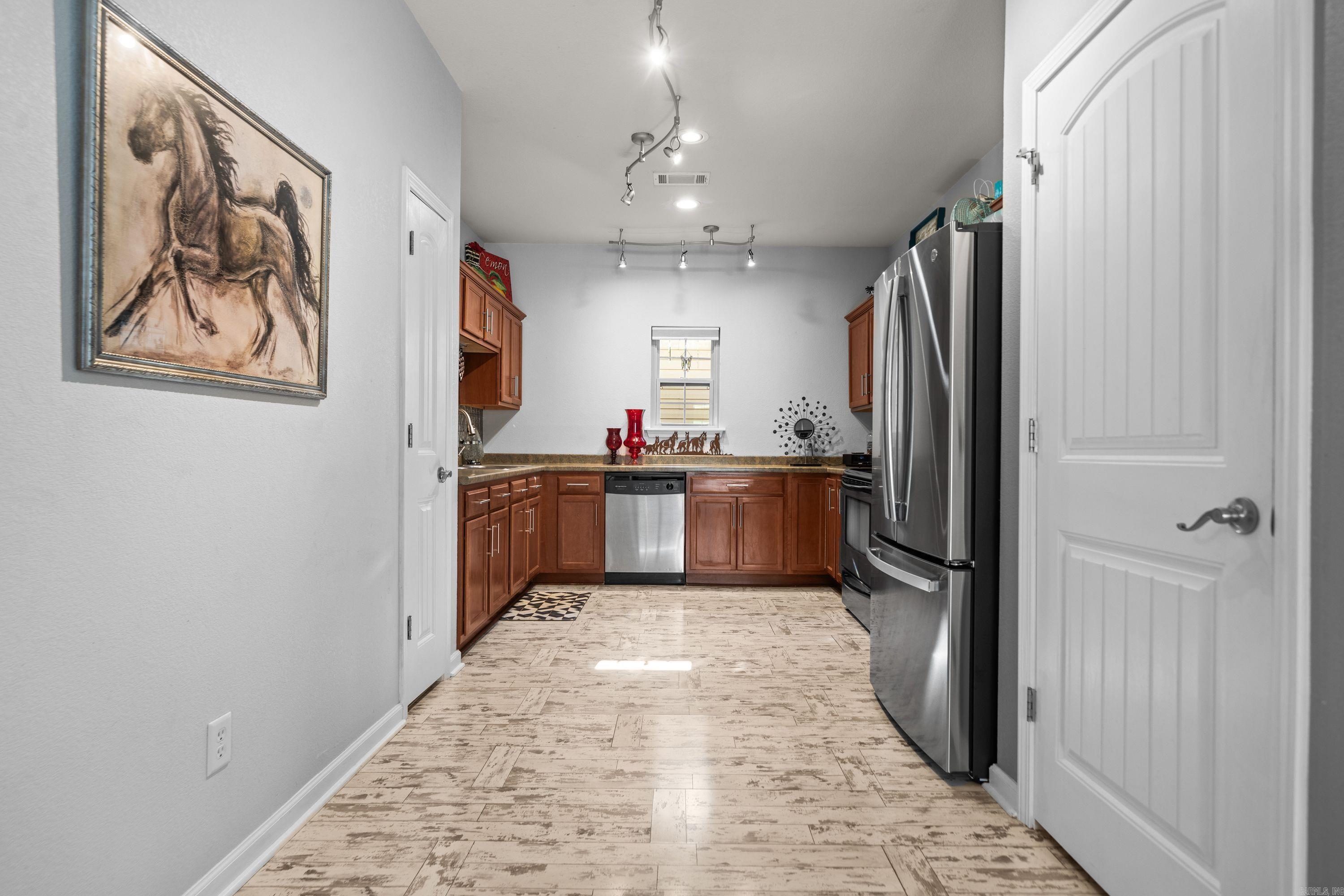 109  Lily  Hot Springs, AR