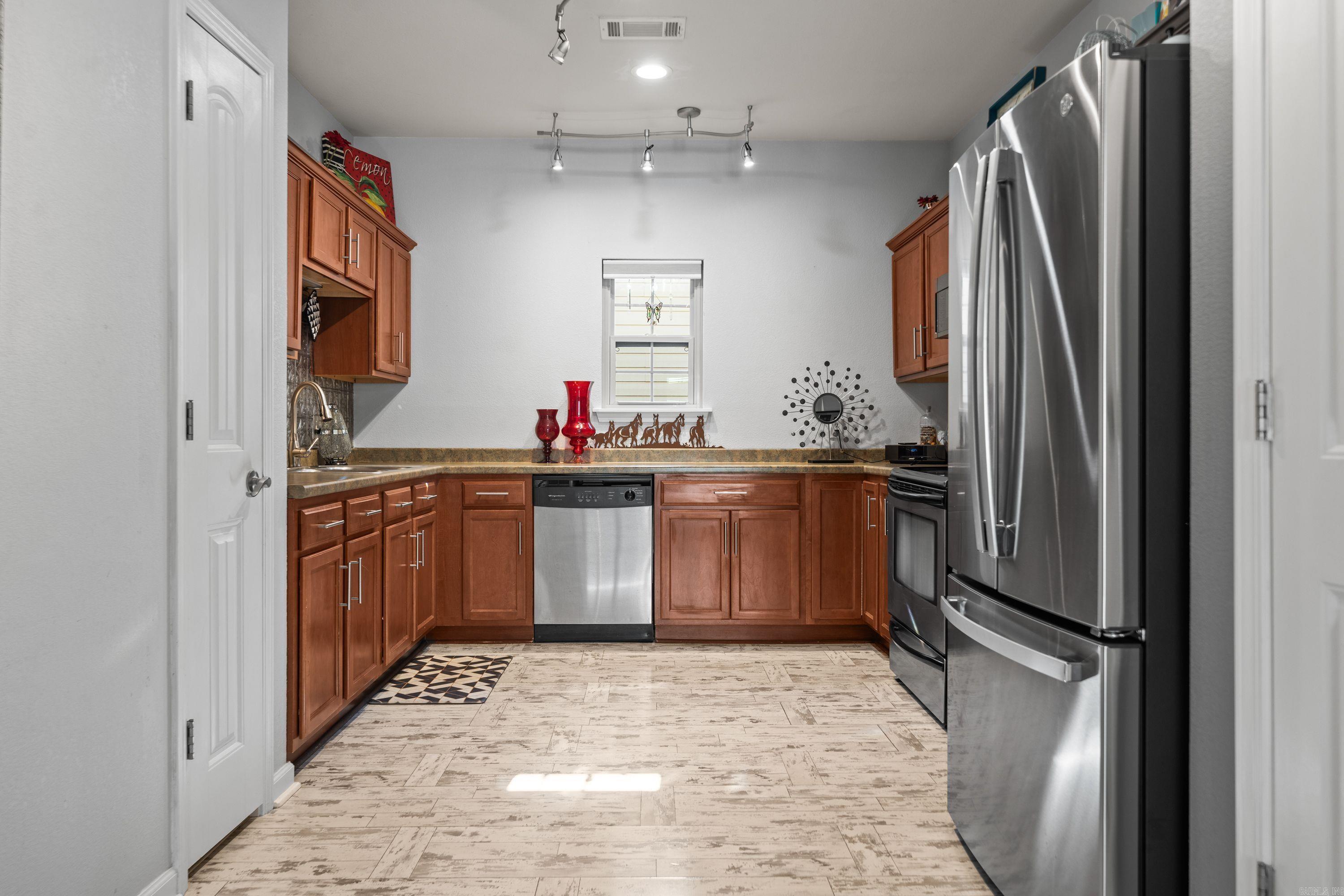 109  Lily  Hot Springs, AR