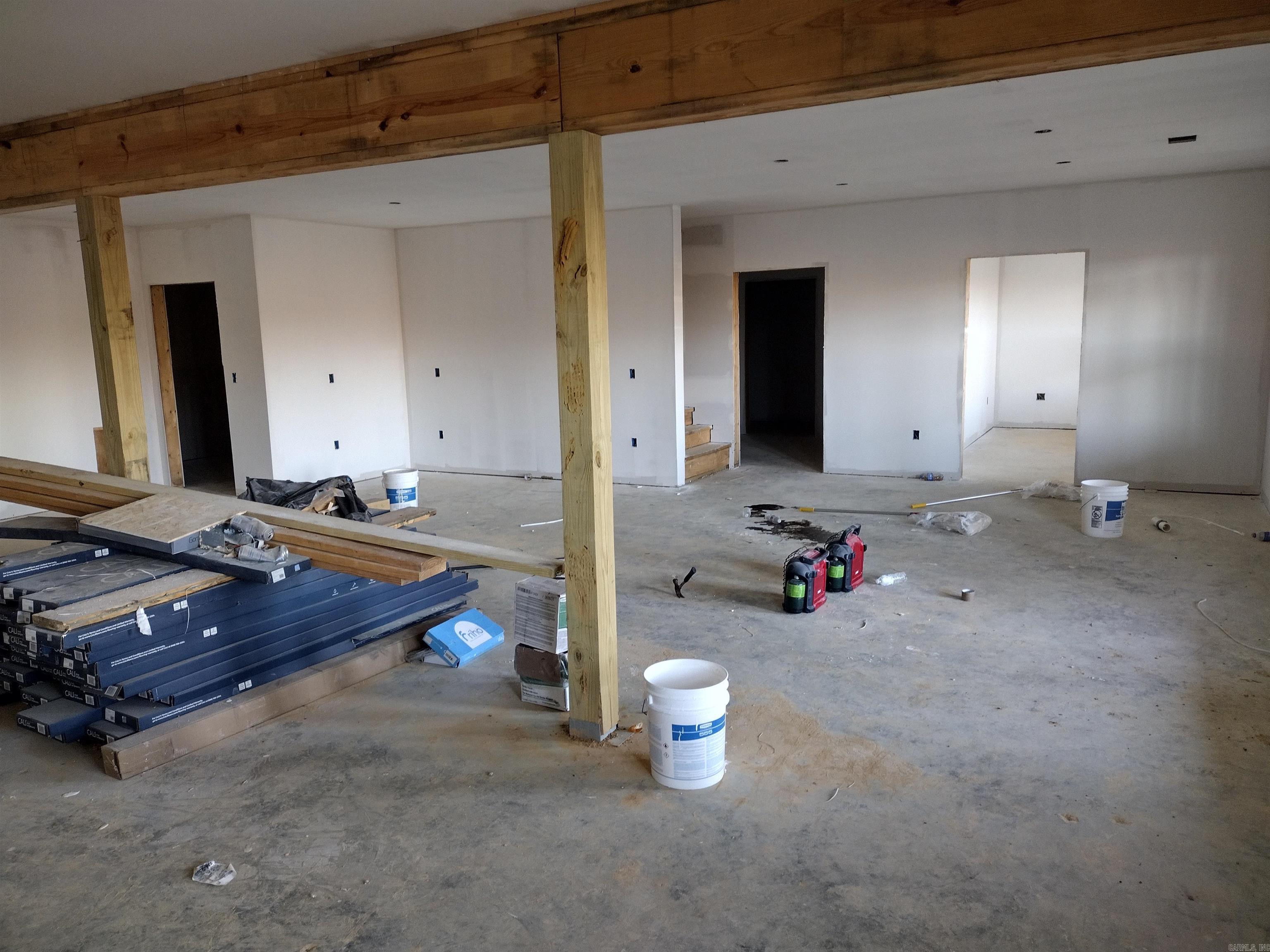 408  Monahan RD  Mountain View, AR