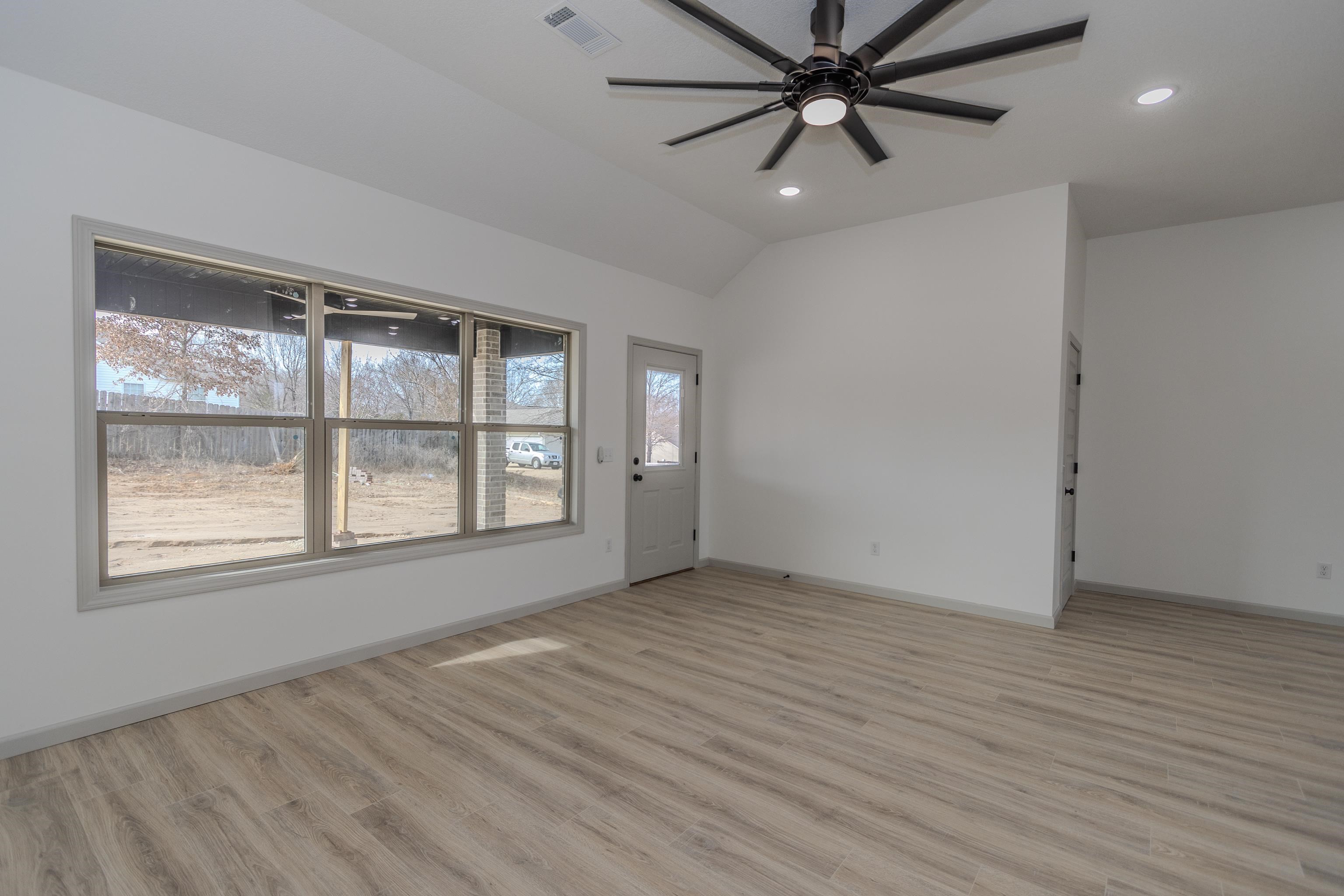 2106 N 9 ST  Paragould, AR