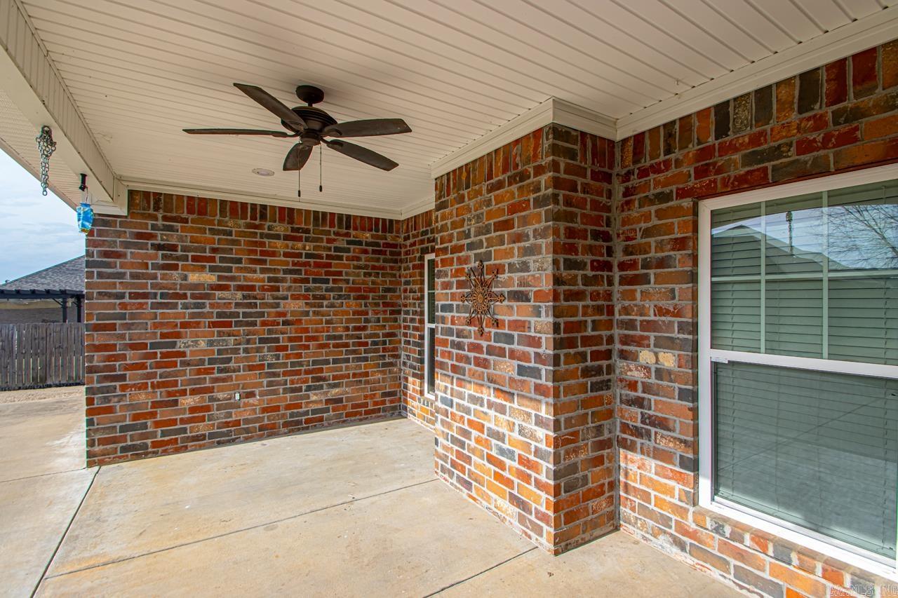 2913 Coldwater Dr  Benton, AR