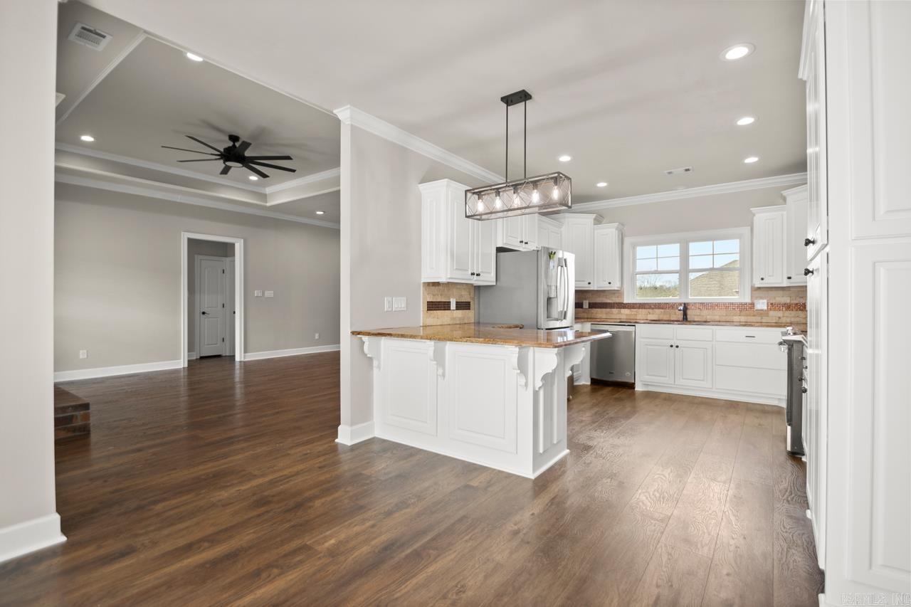 2913 Coldwater Dr  Benton, AR