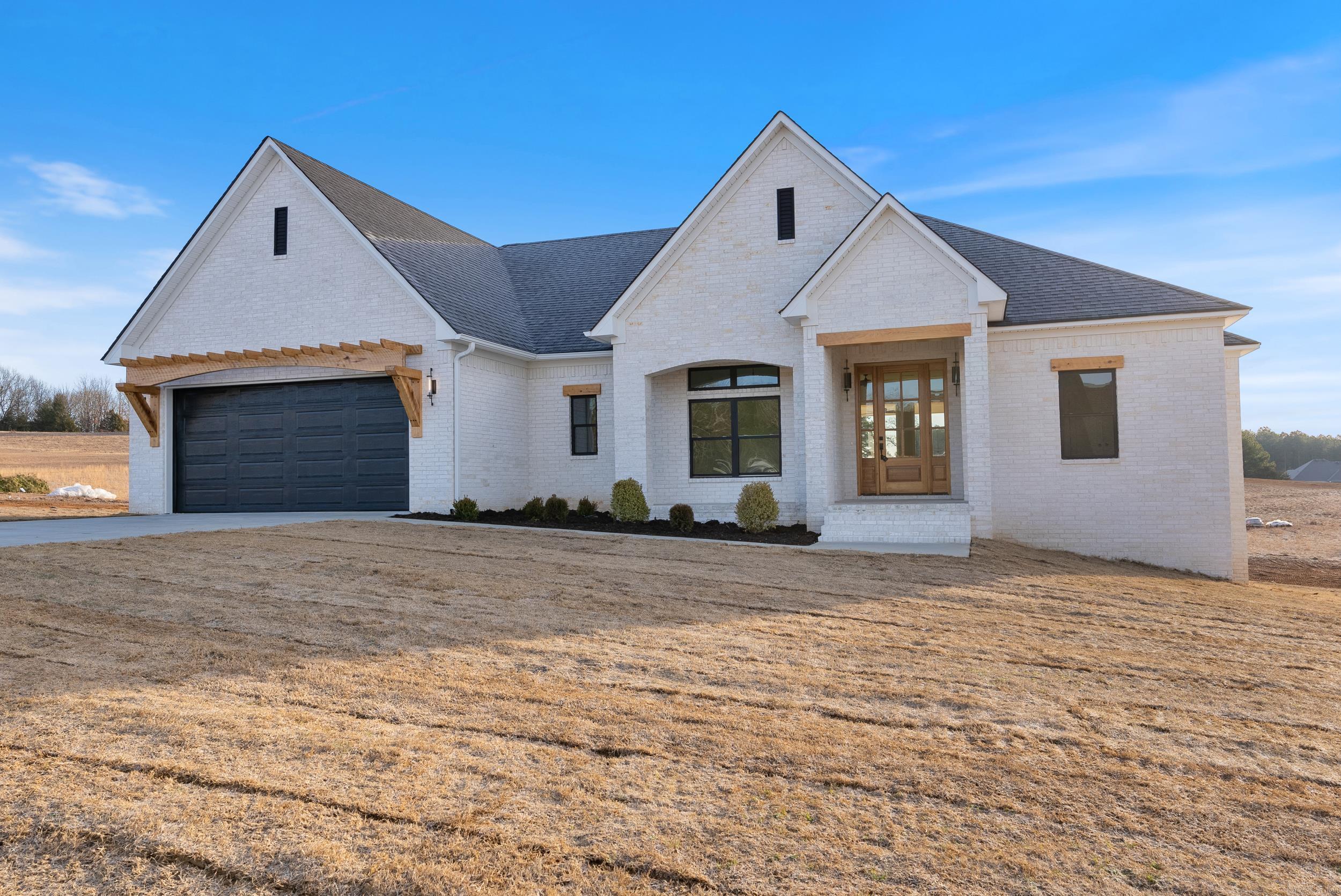 20  Avrey Lane  Greenbrier, AR