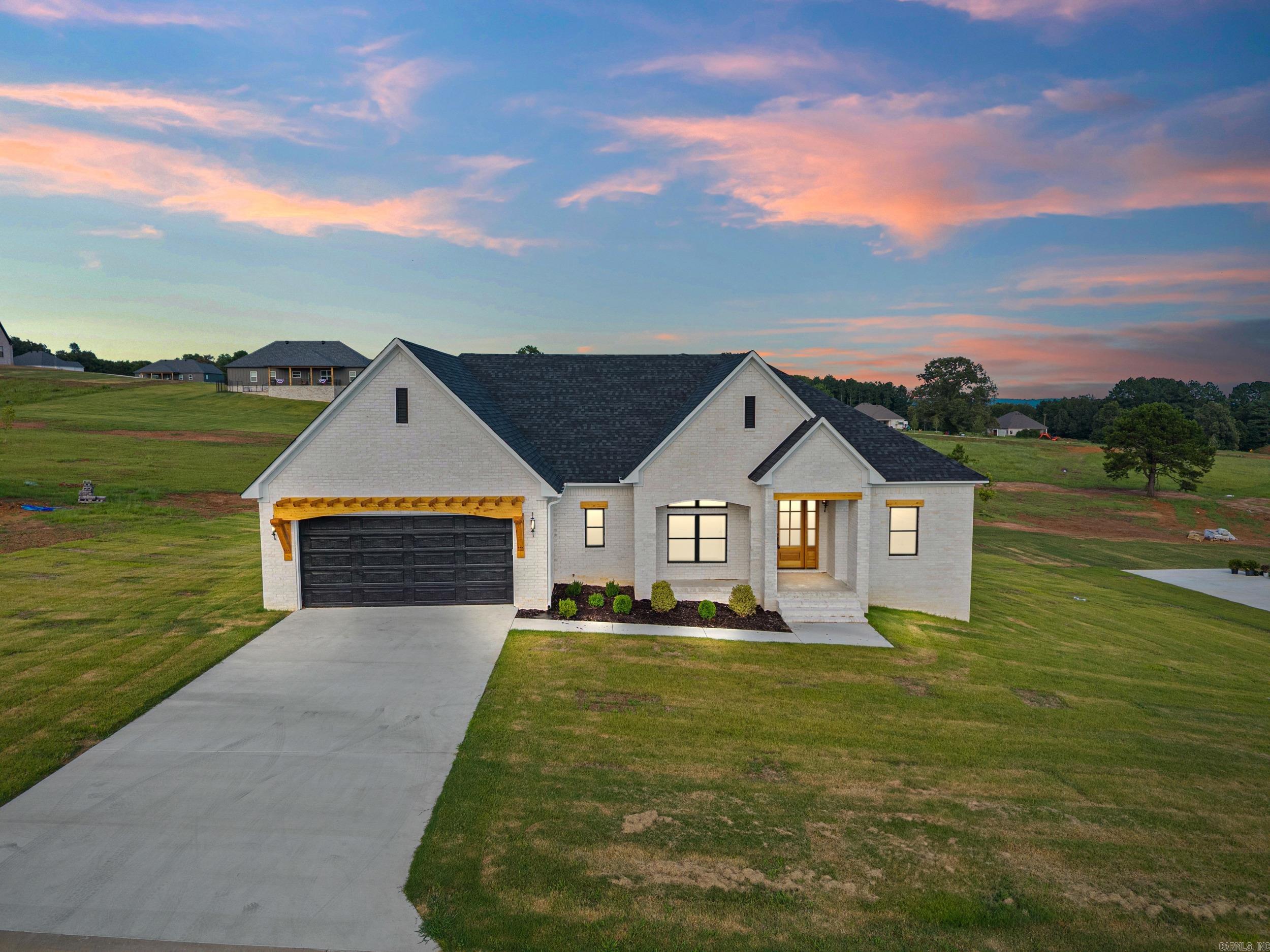 20 Avrey Lane Greenbrier, AR 72058