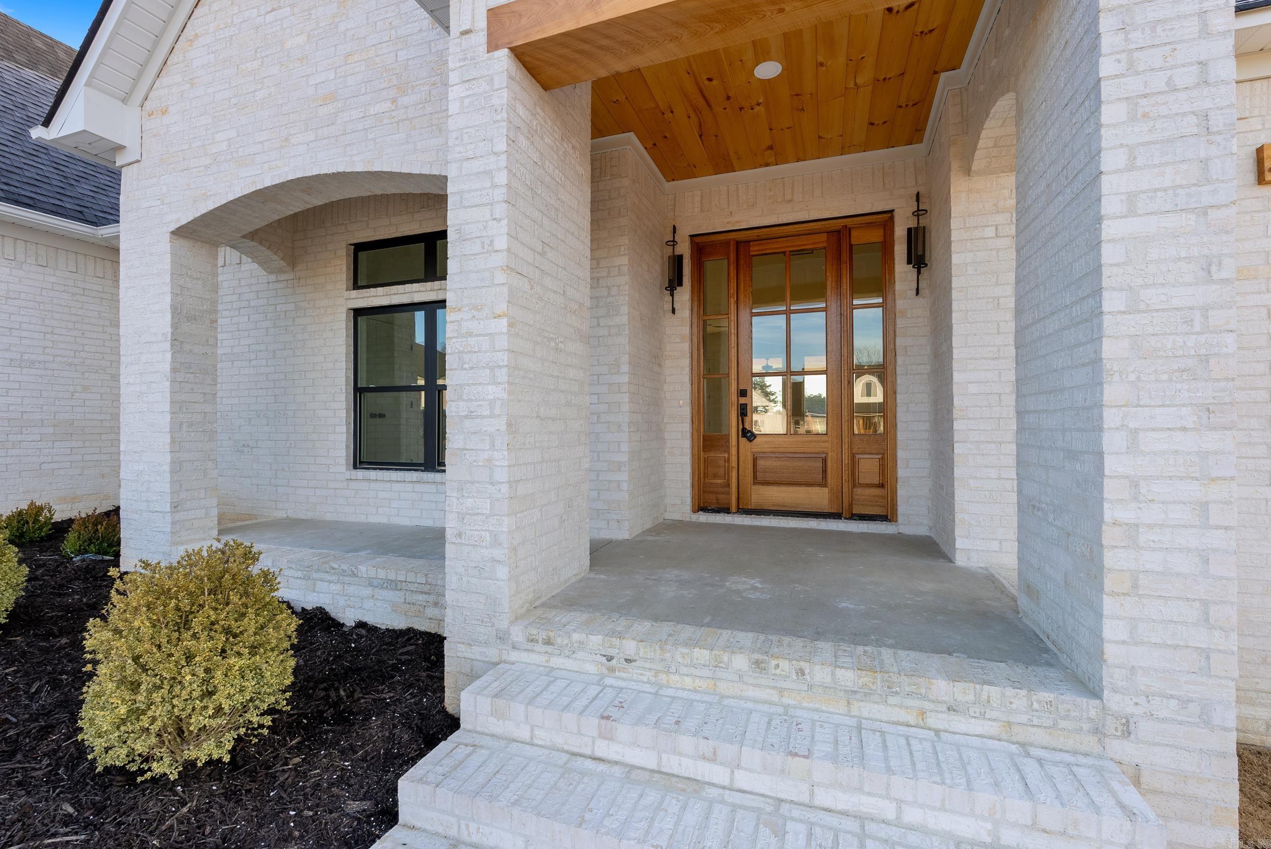 20  Avrey Lane  Greenbrier, AR