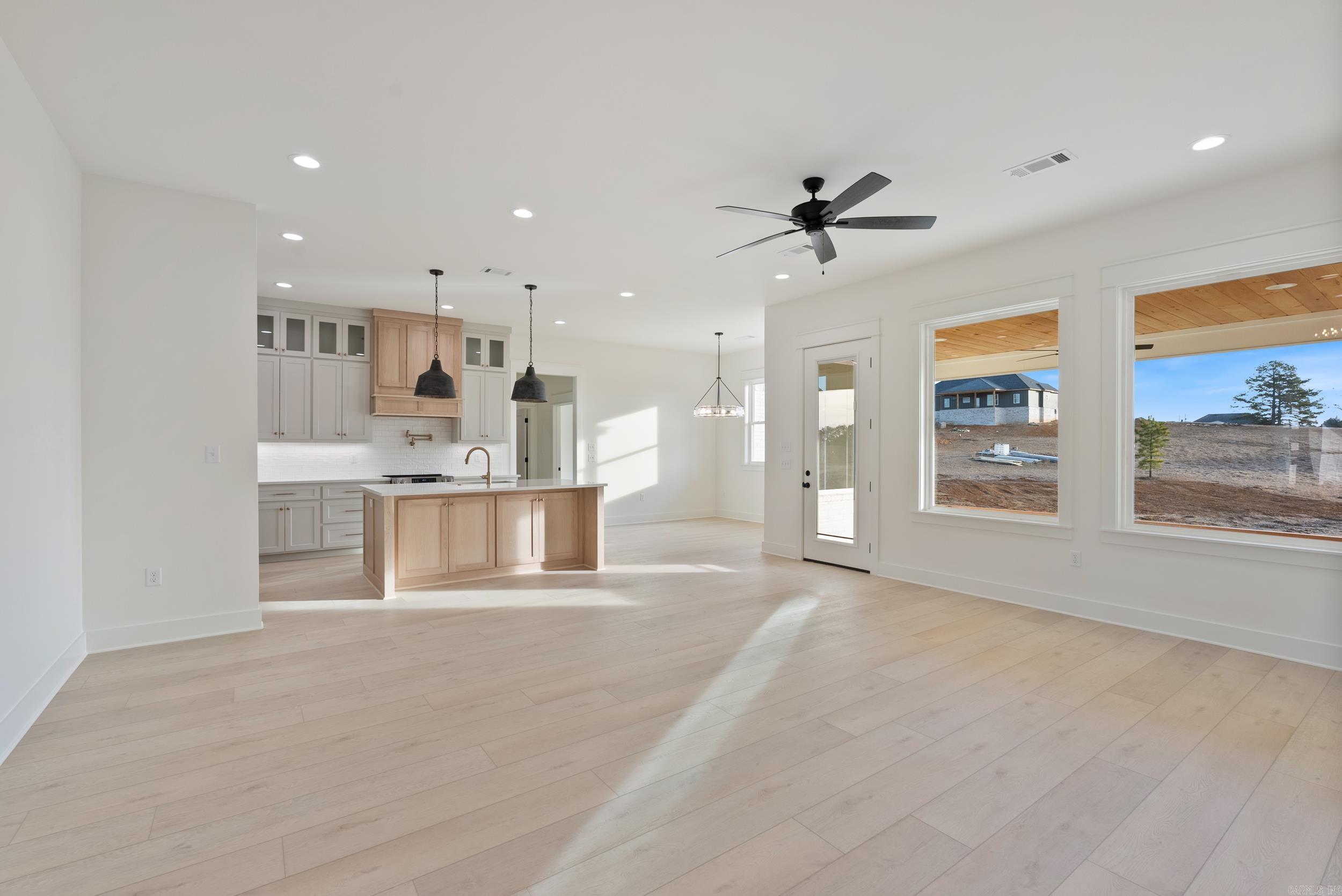 20 Avrey Lane Greenbrier, AR 72058