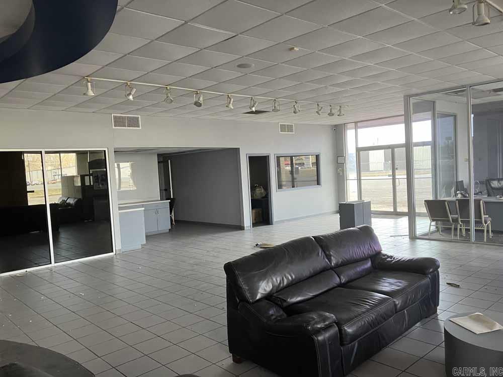 2500 E Harding  Pine Bluff, AR
