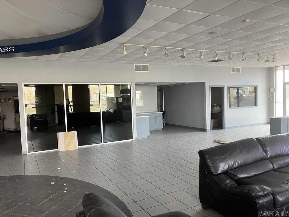 2500 E Harding  Pine Bluff, AR