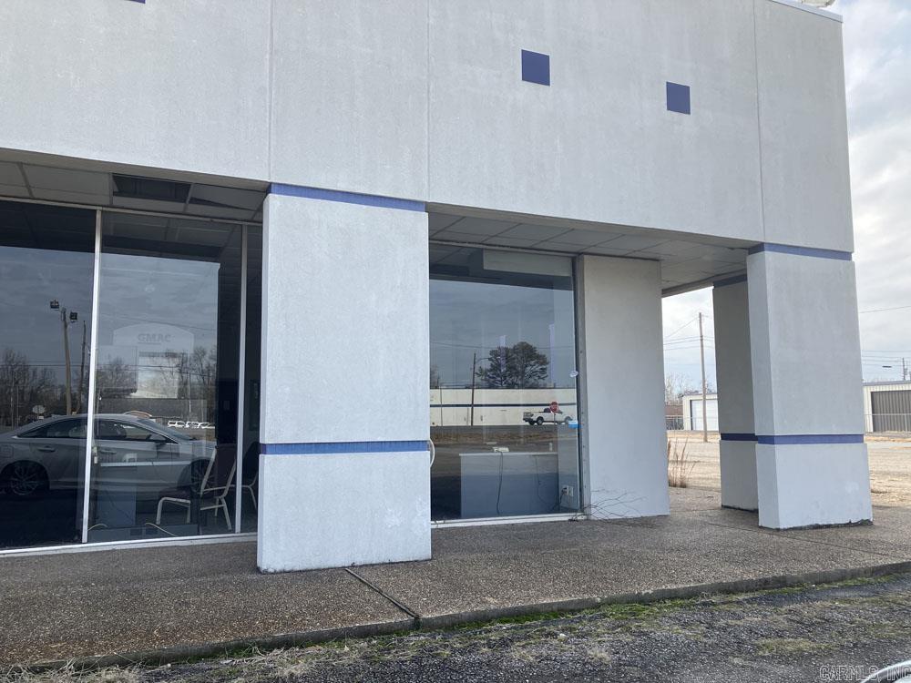 2500 E Harding  Pine Bluff, AR