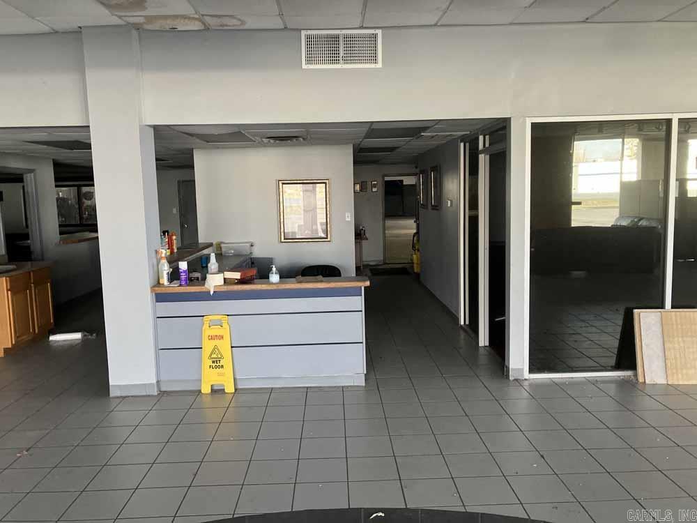 2500 E Harding  Pine Bluff, AR