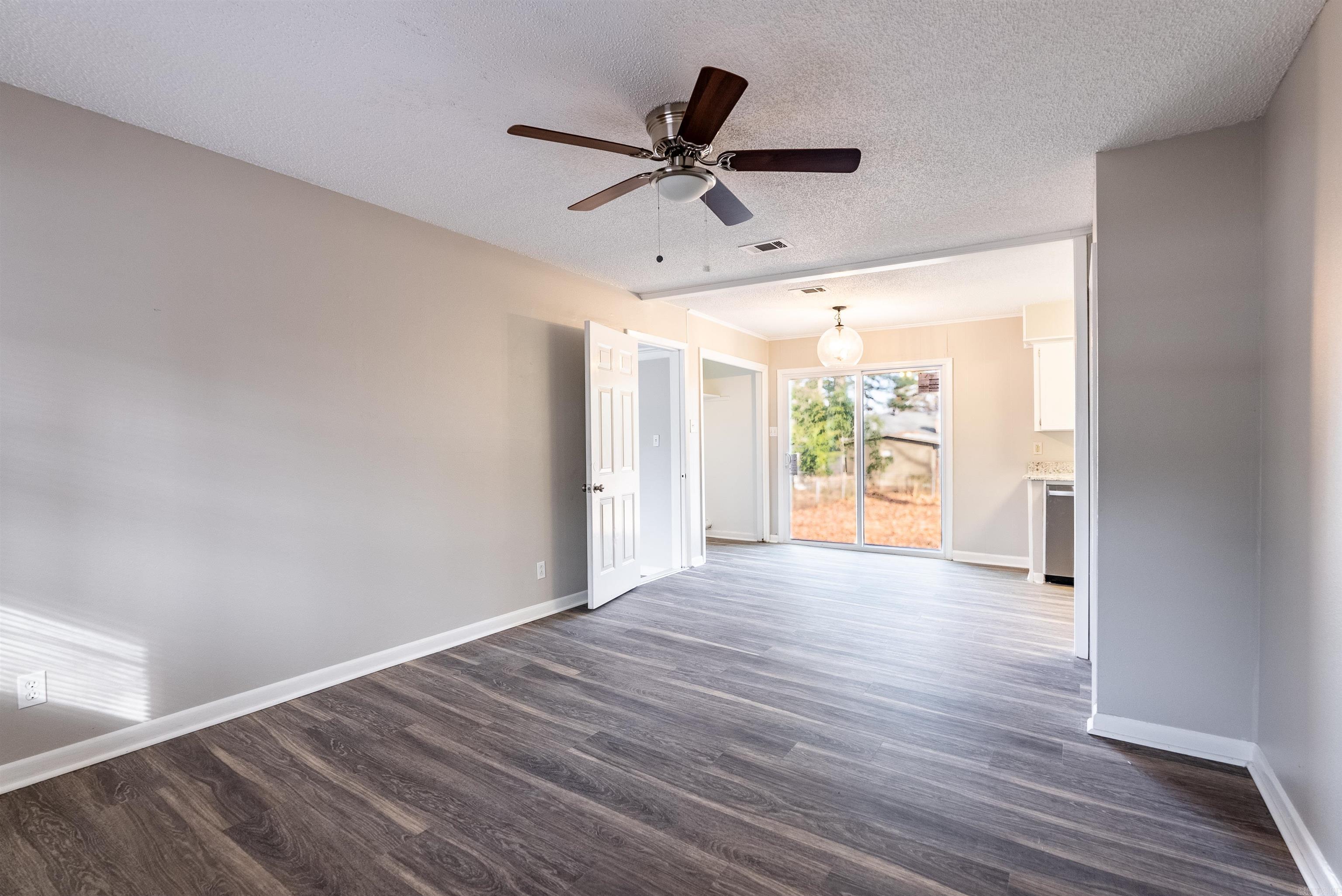 8208  Moonbeam  Little Rock, AR