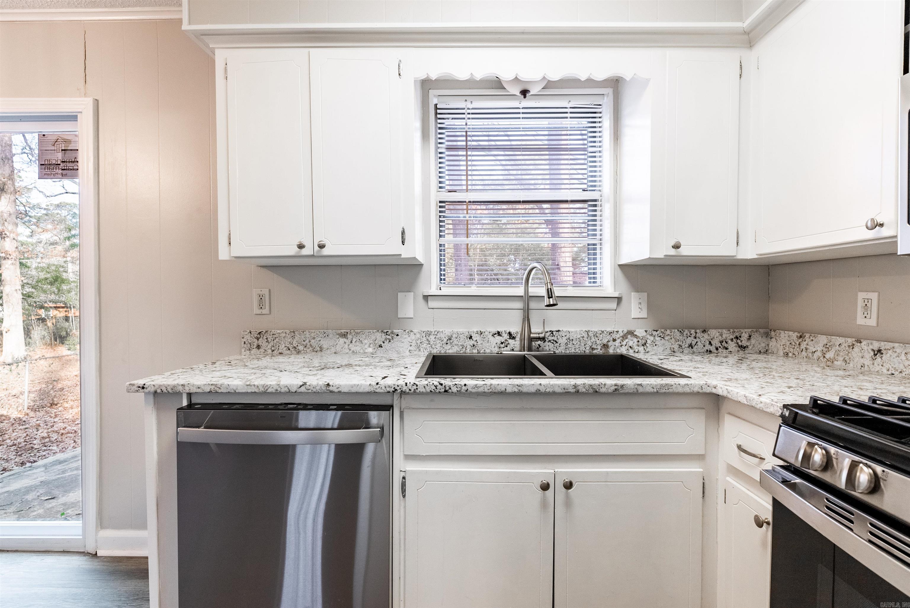 8208  Moonbeam  Little Rock, AR