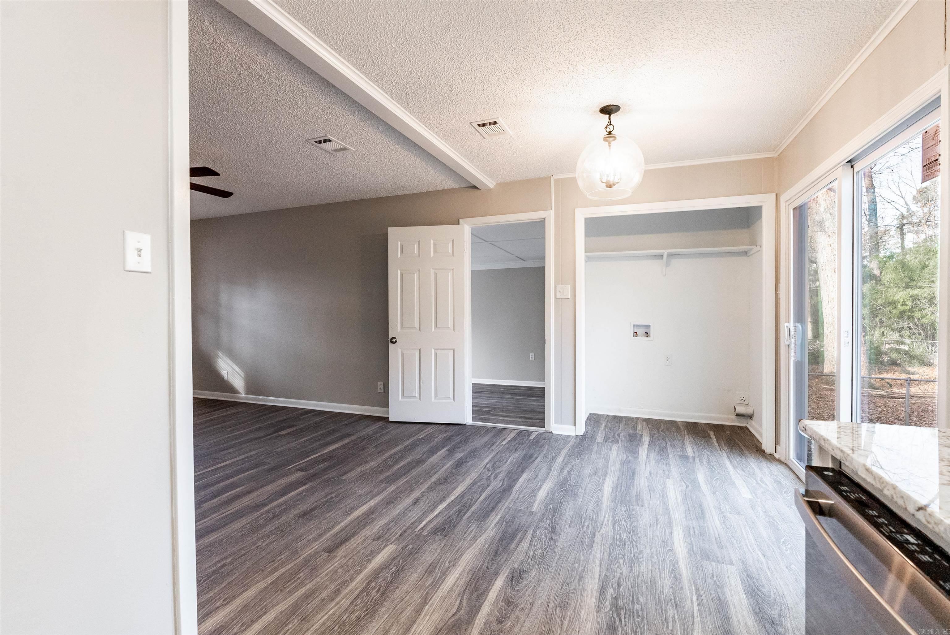 8208  Moonbeam  Little Rock, AR