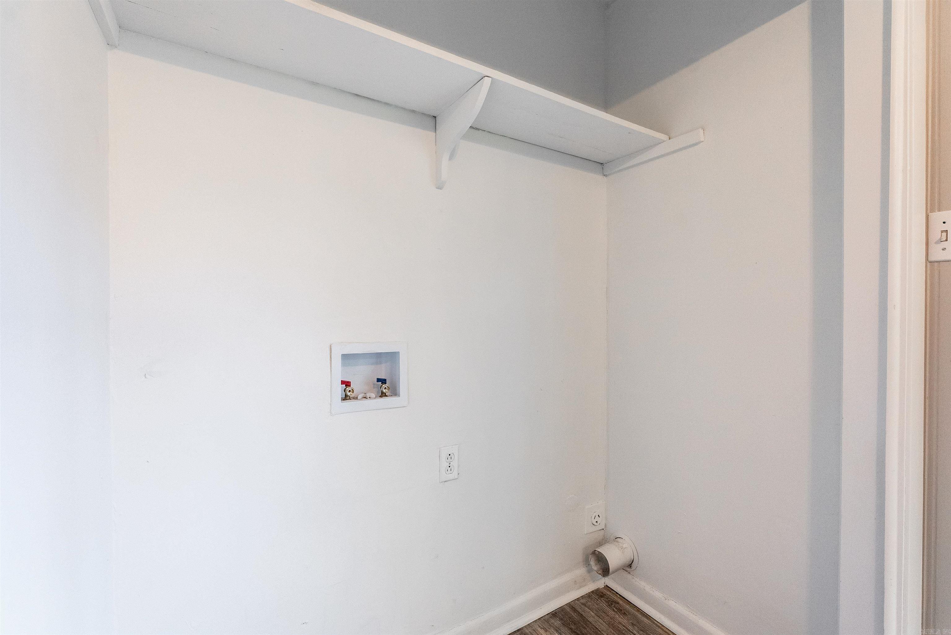 8208  Moonbeam  Little Rock, AR