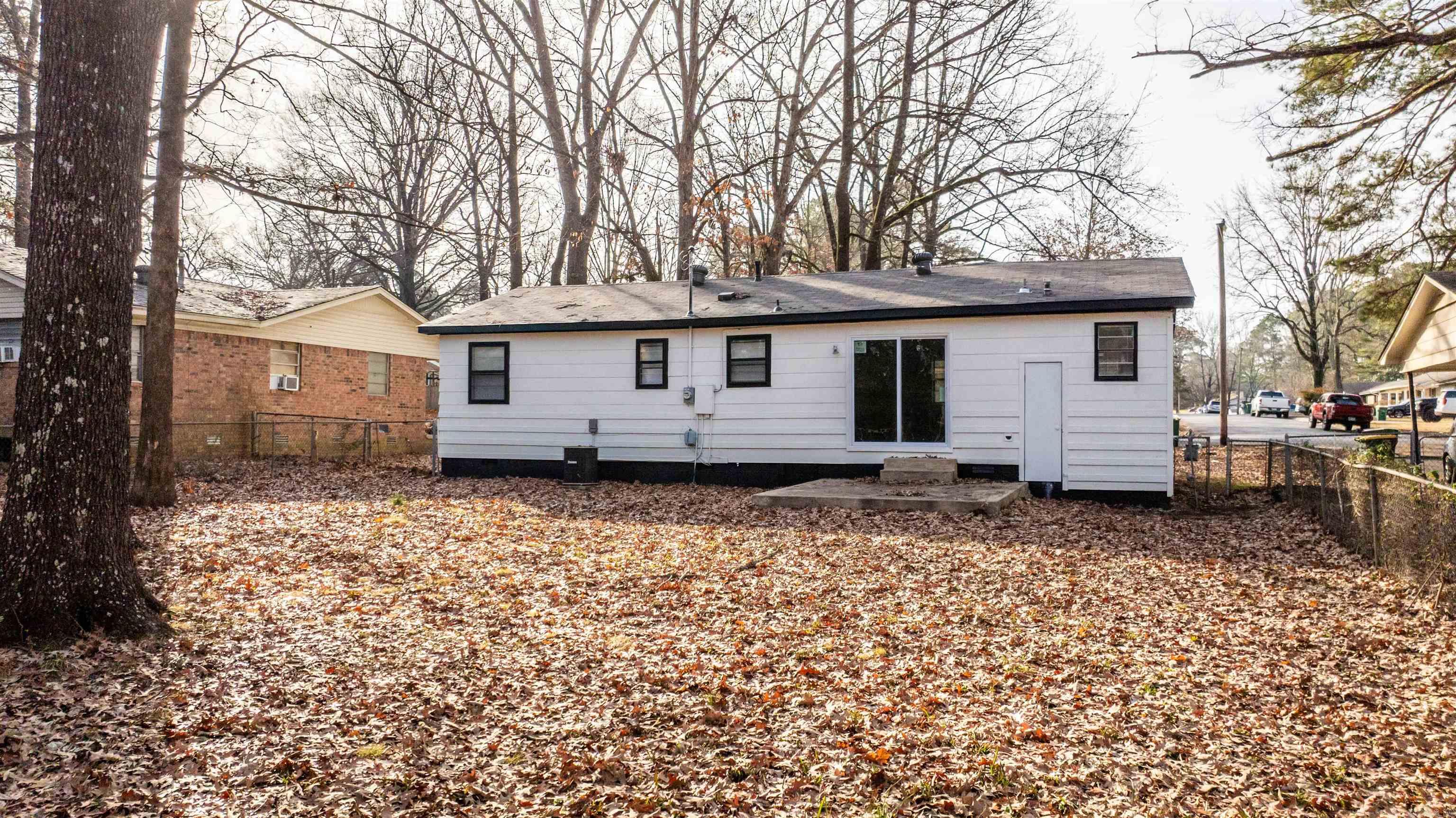 8208  Moonbeam  Little Rock, AR