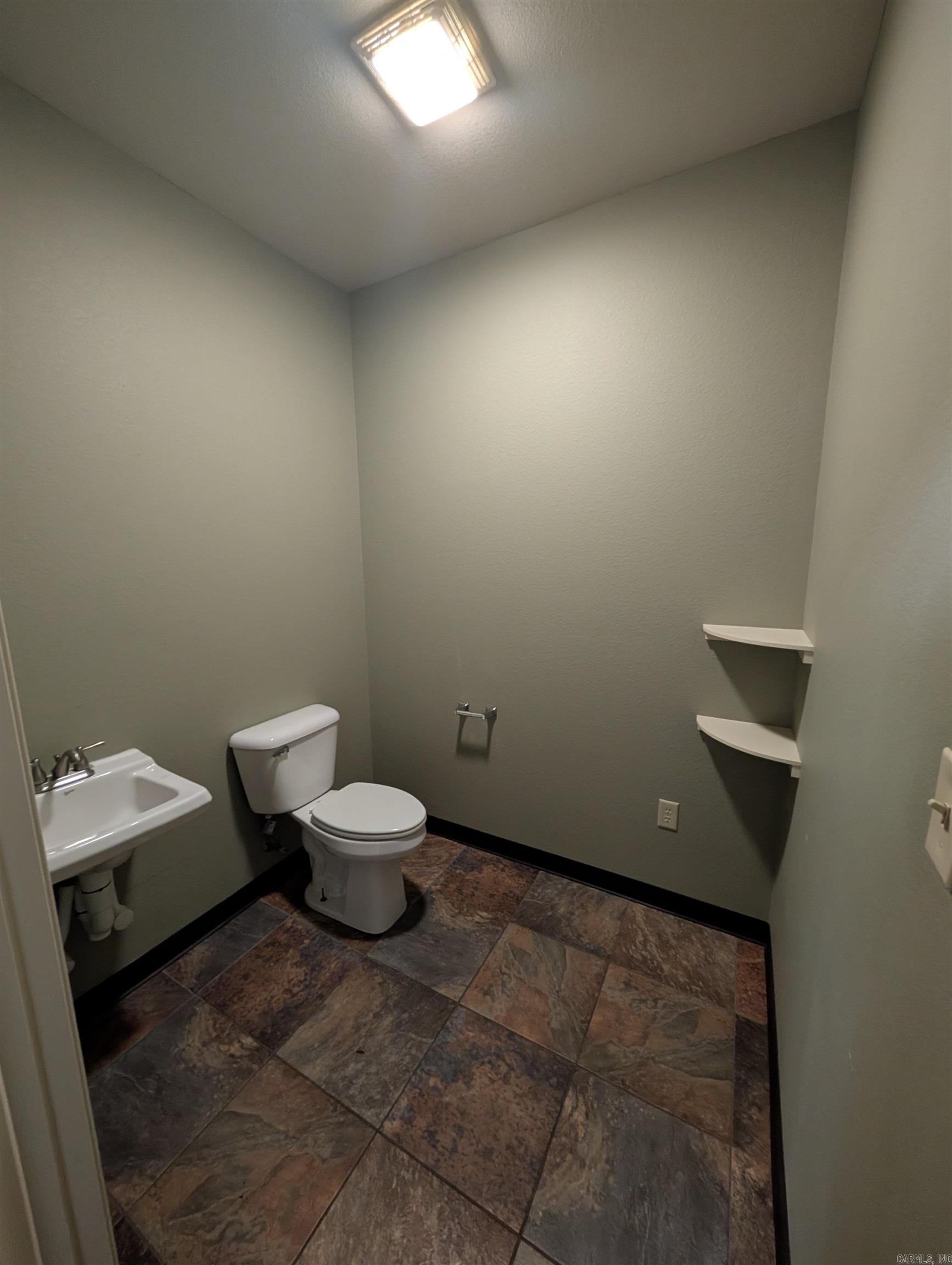 1623 E Beebe Capps  Searcy, AR