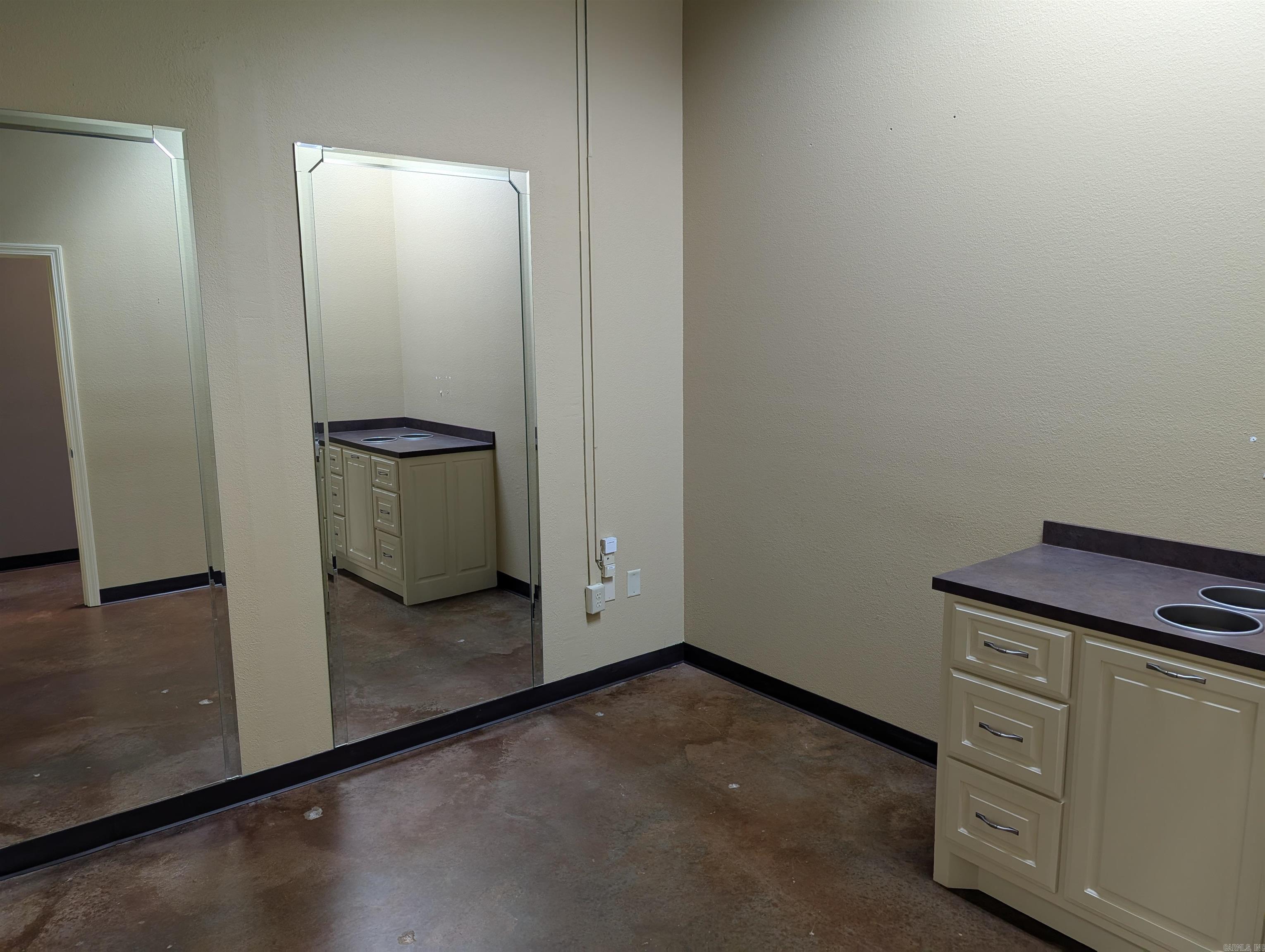1623 E Beebe Capps  Searcy, AR